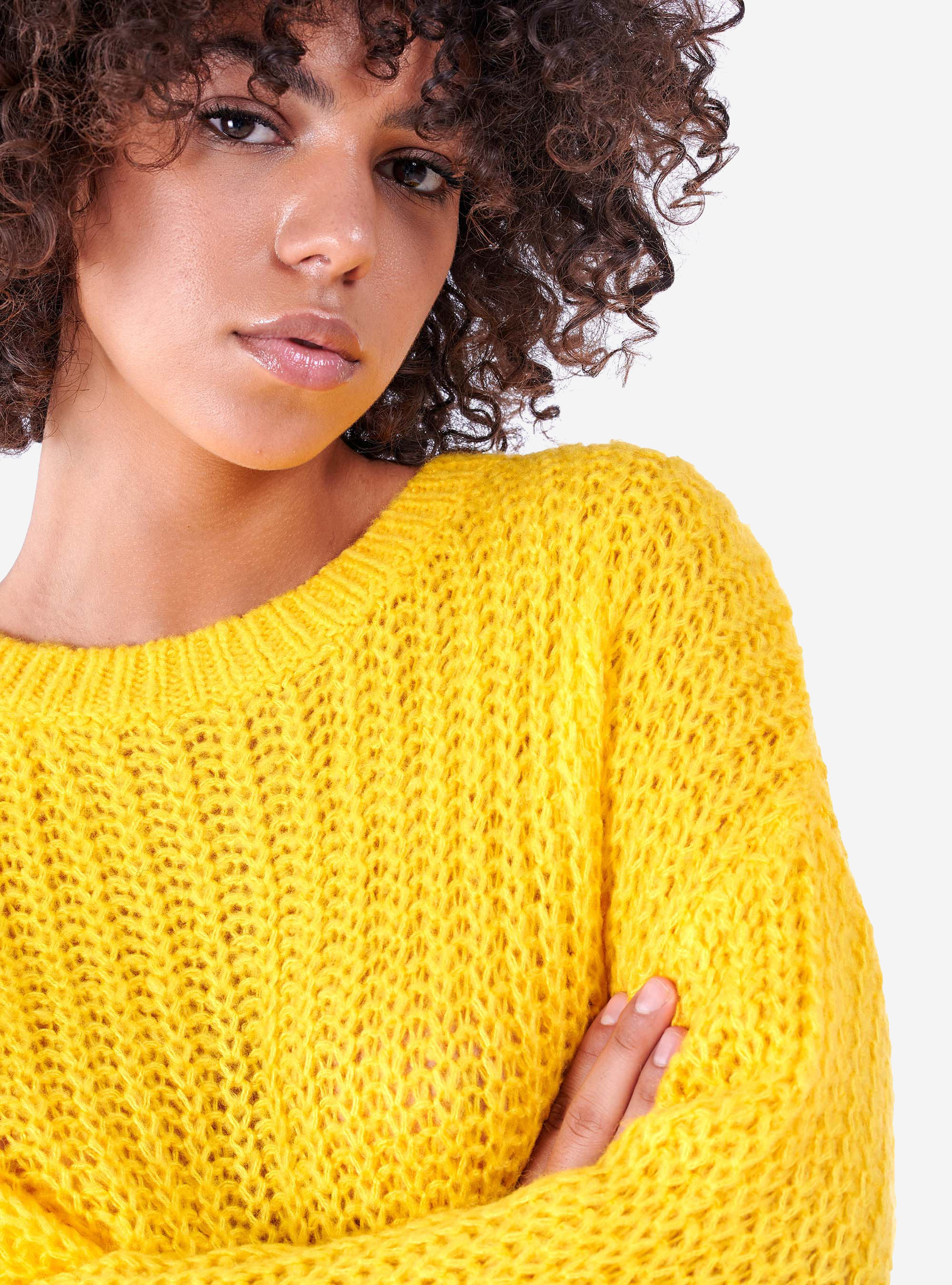 WIDE SWEATER WITH ROUNDNECK, YELLOW