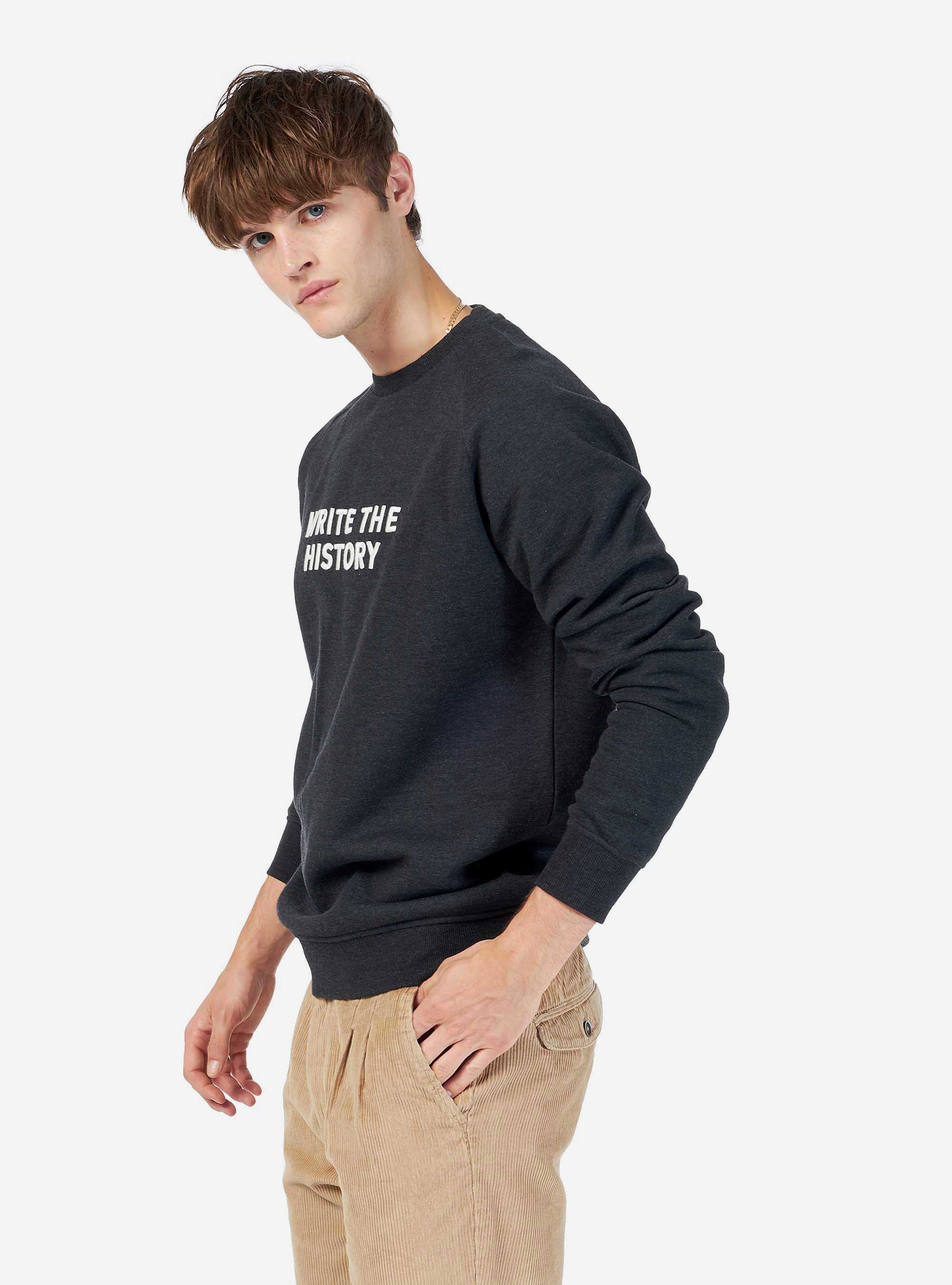 Fepa con ricamo, NERO