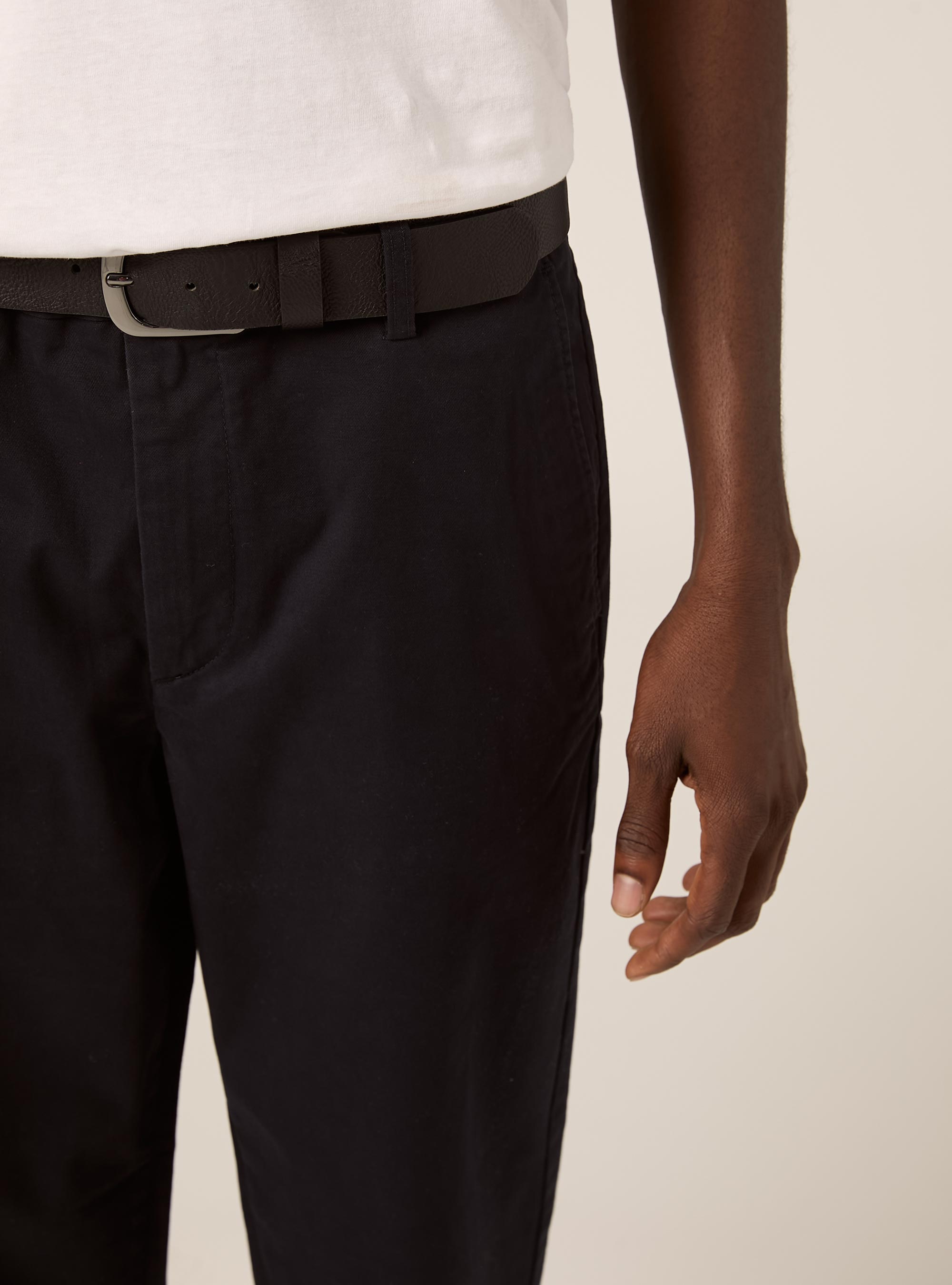 Slim Fit Chino-Hose aus Stretch-Twill, NA1 NAVY DARK