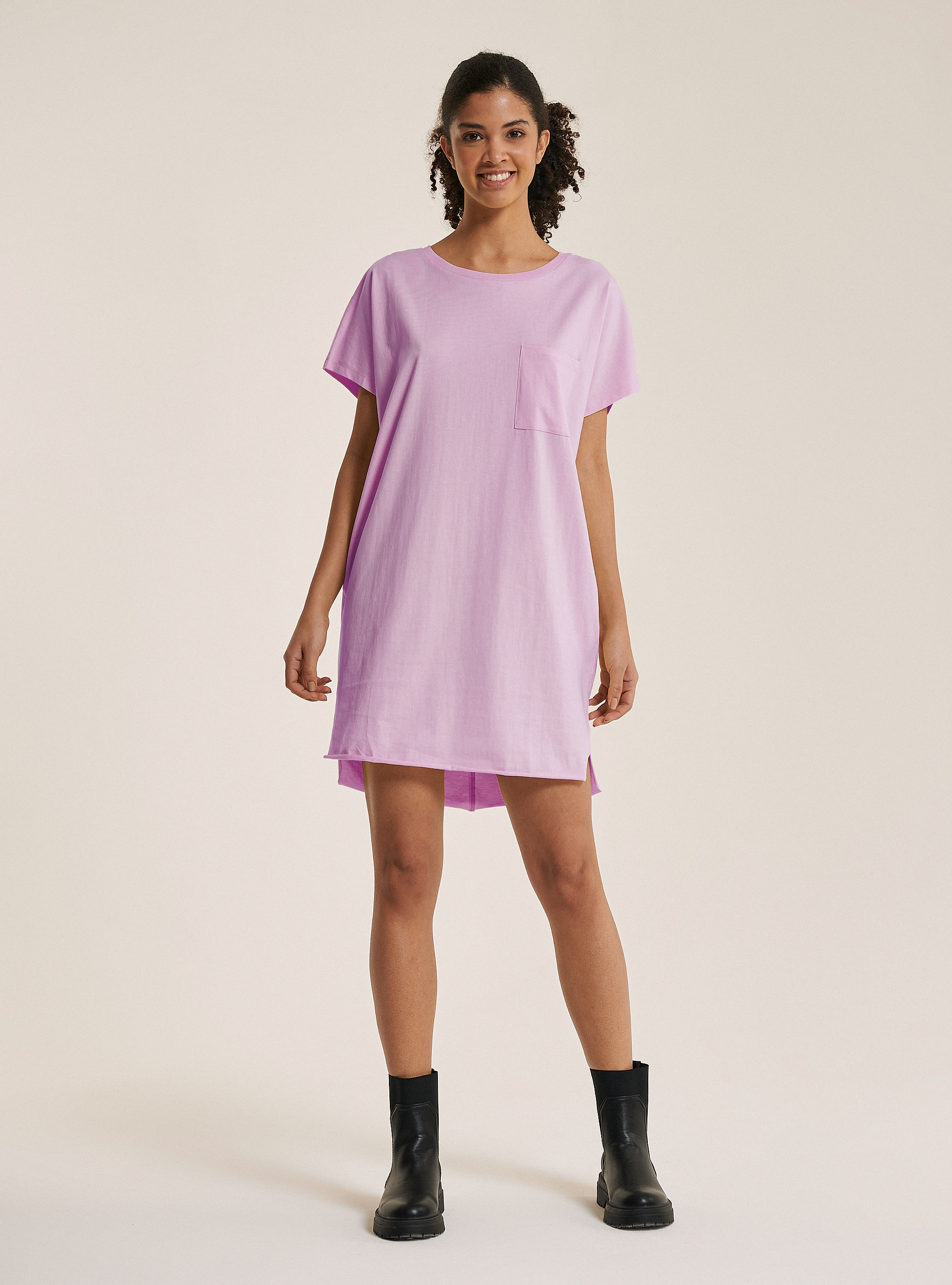 Vestido básico con bolsillo en color sólido, C4546 LILLAC