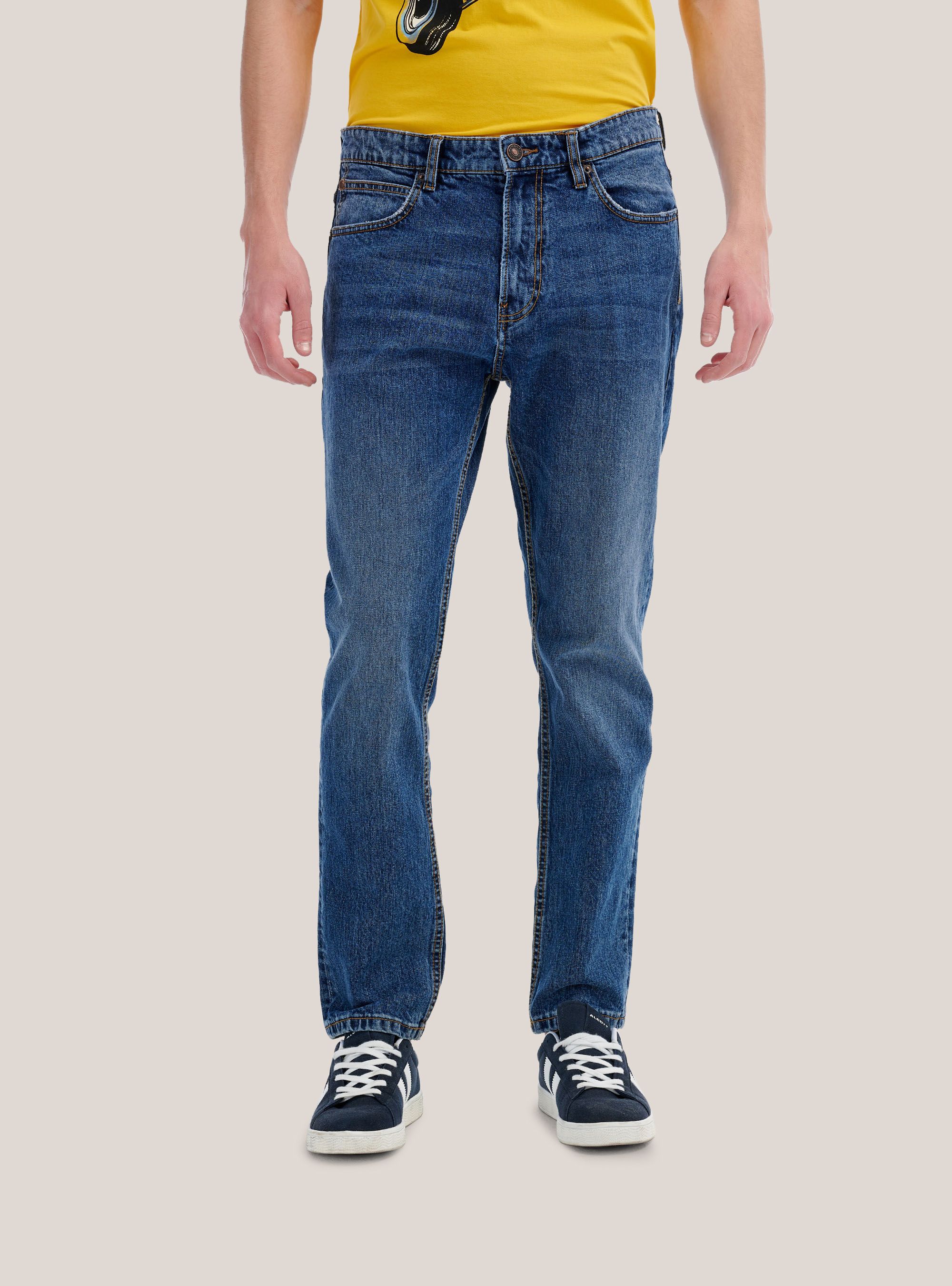 JEANS MIT REGULÄRER PASSFORM, C284 AZZURRE