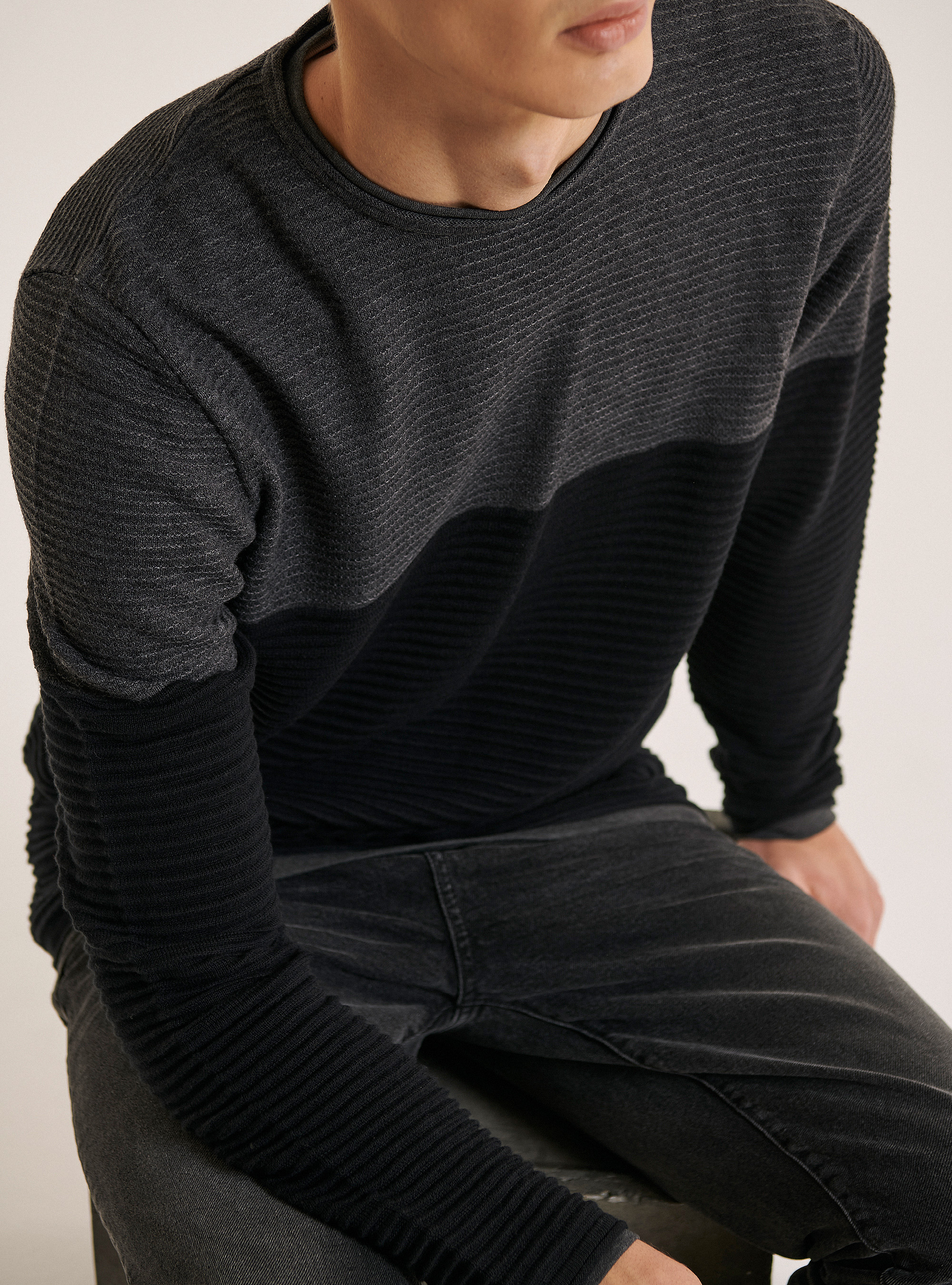 Rolling neck pullover with t-shirt details, GREY MELANGE