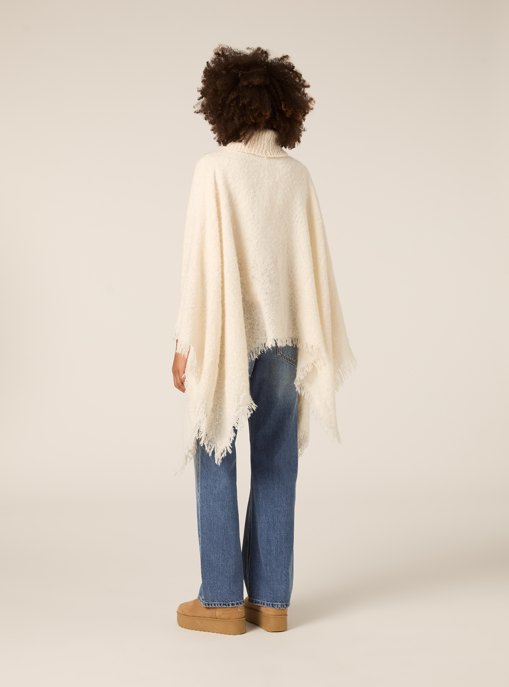 Soft touch high neck poncho, WH1 OFF WHITE