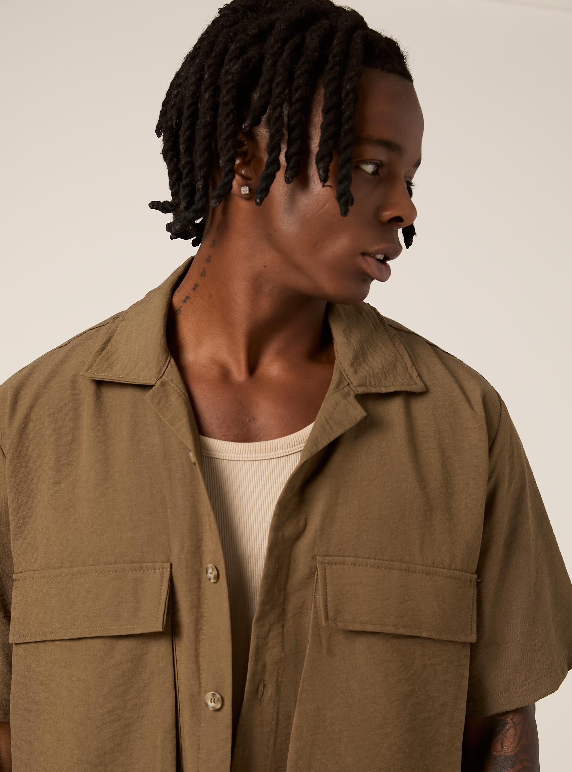 Lightweight boxy fit shirt with large pockets, BR2 BROWN MEDIUM