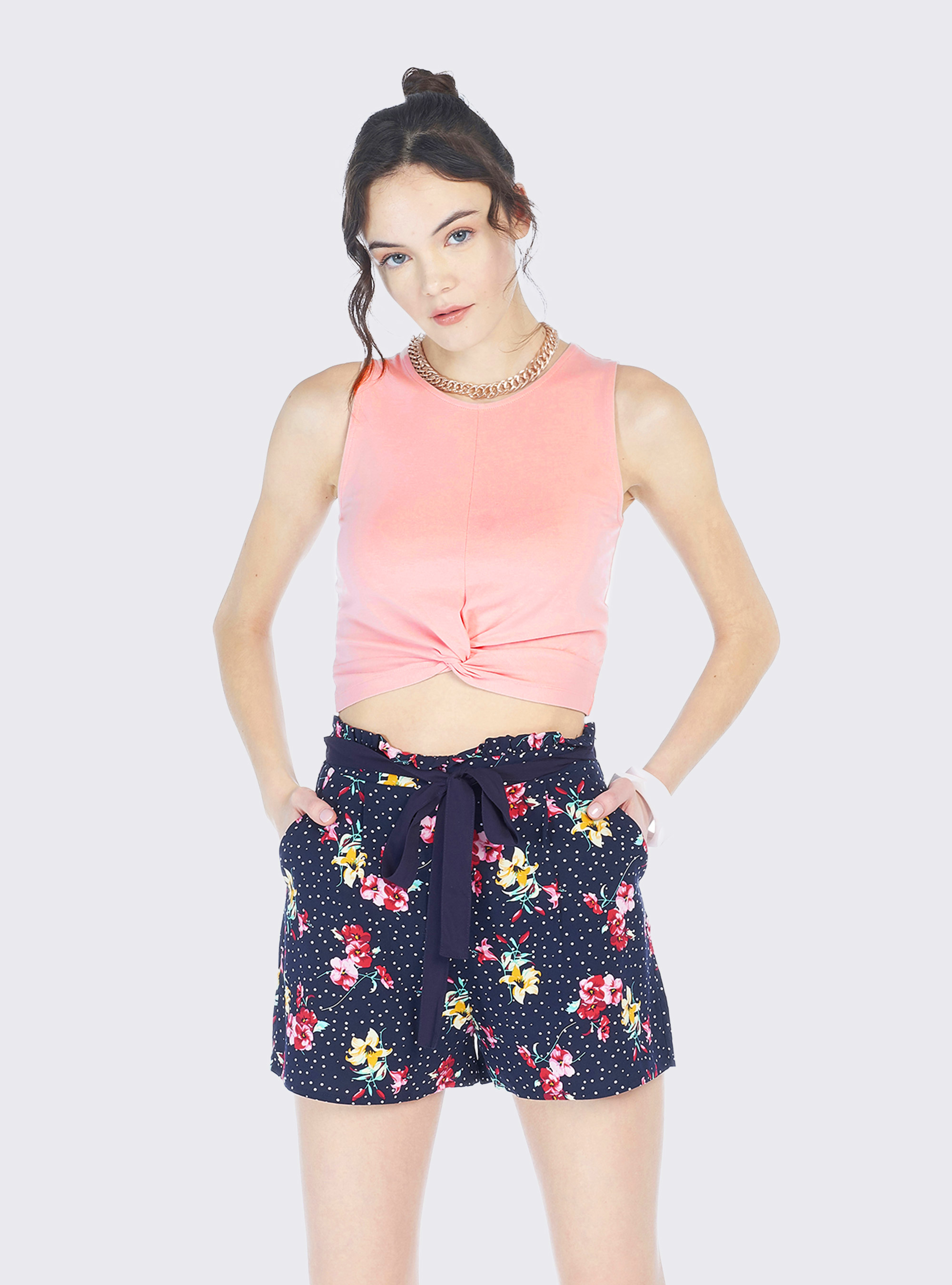 Kurzes, schlichtes Oberteil mit Knoten, C4404 PINK