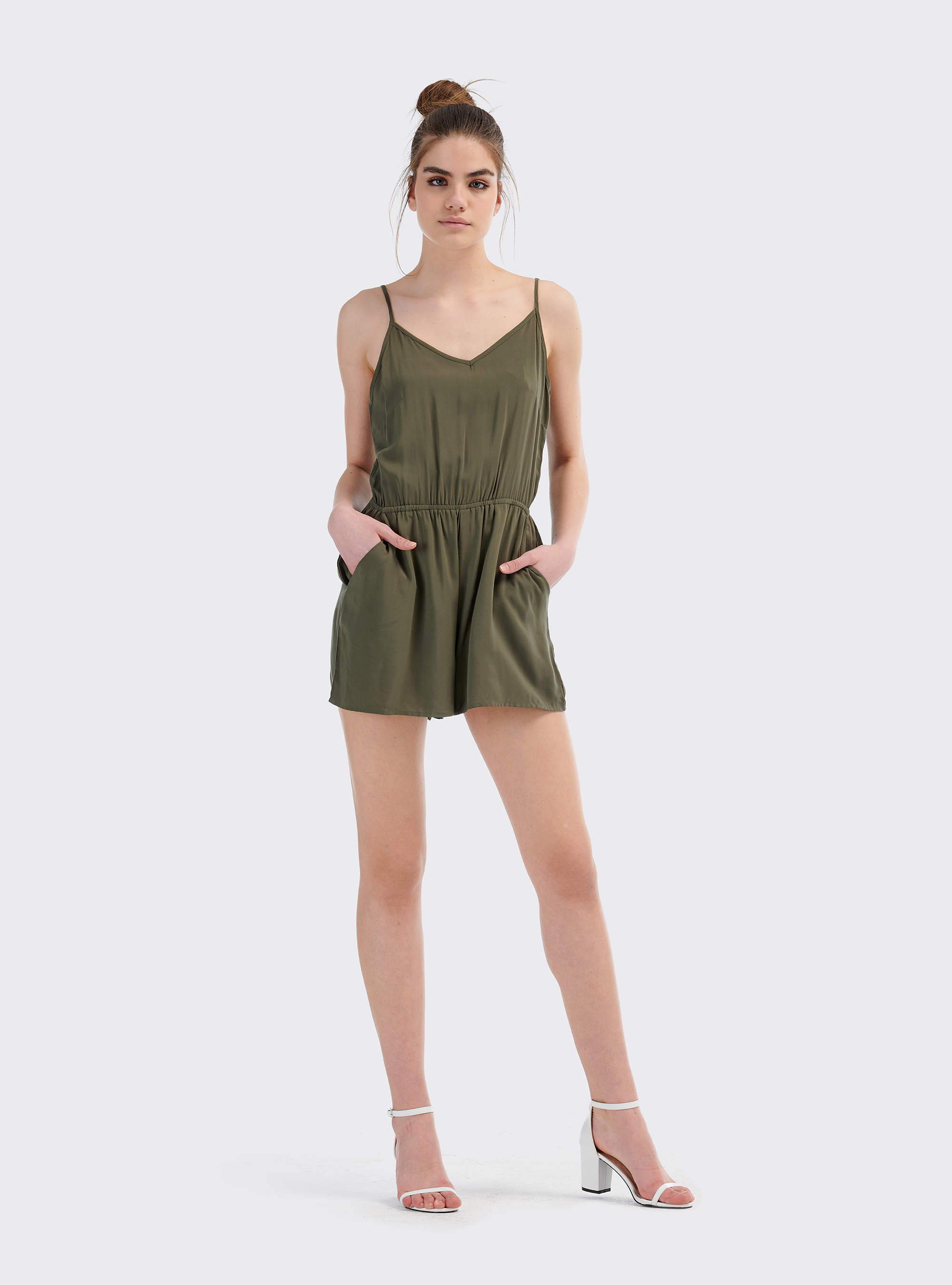 Short strappy playsuit, CAQUI