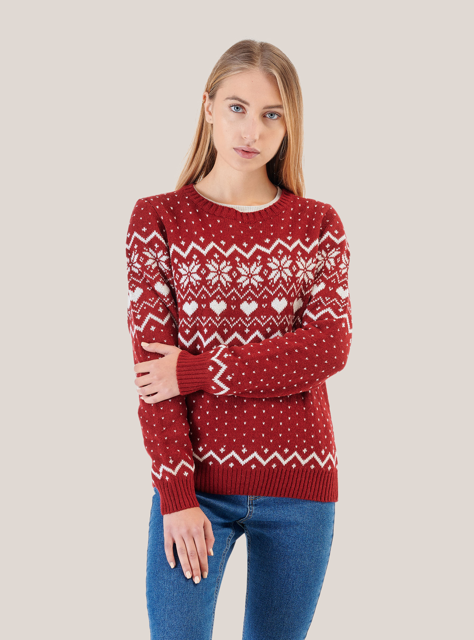 JERSEY DE CUELLO REDONDO CON MOTIVOS NAVIDEÑOS, ROJO