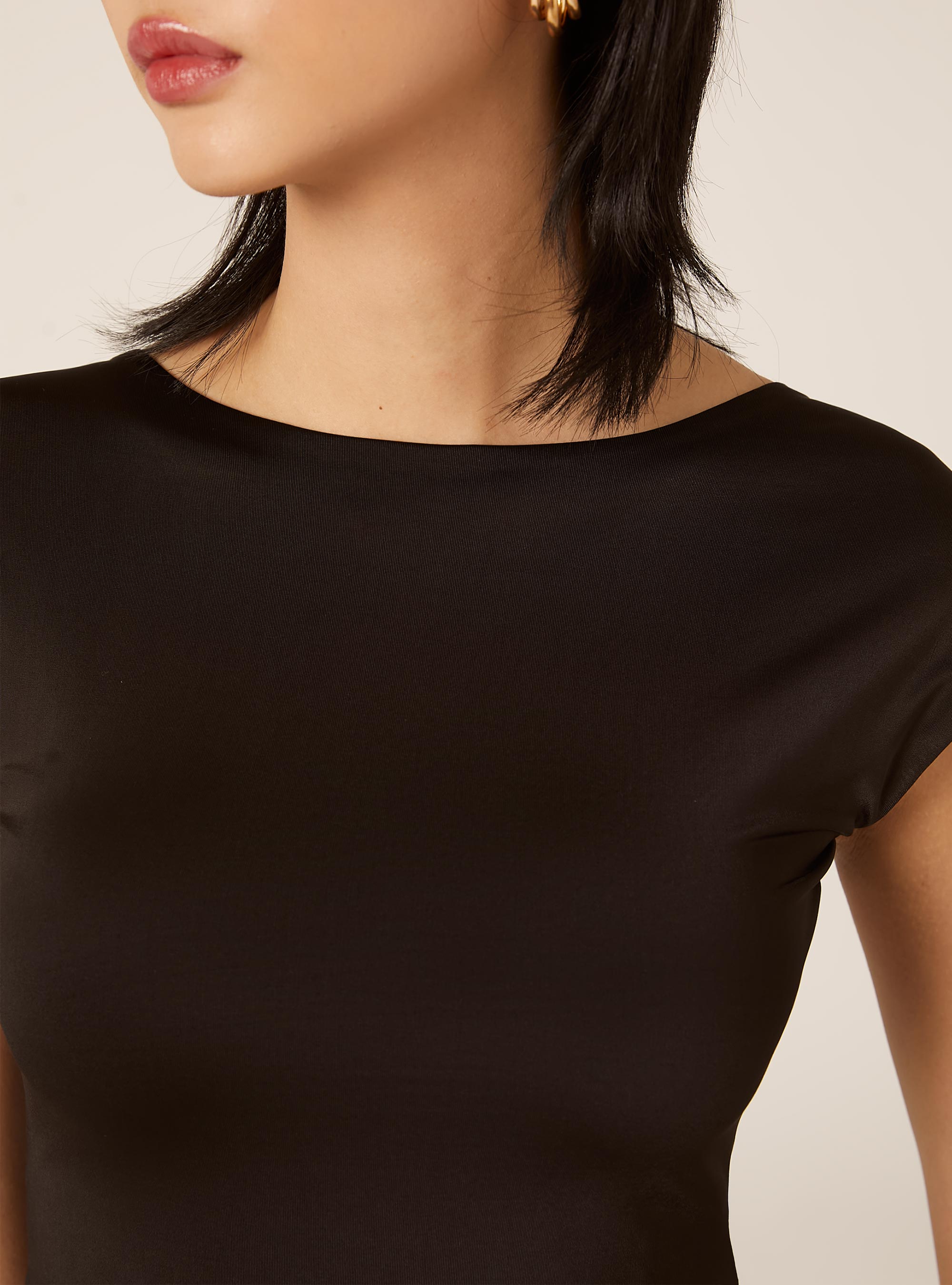 Maglietta con schiena scoperta, BK1 BLACK