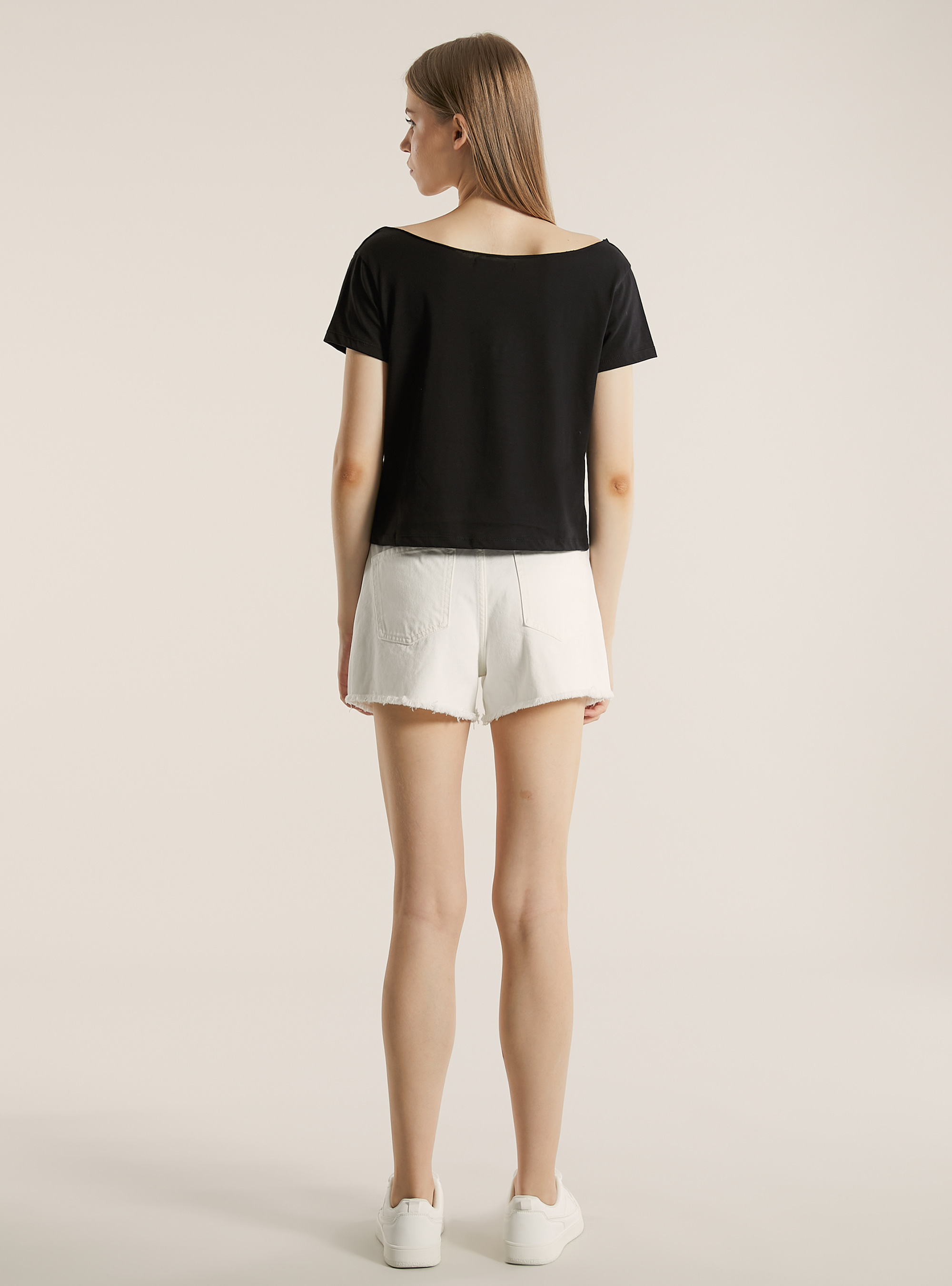 Camiseta con cuello barco y estampado, BK1 BLACK