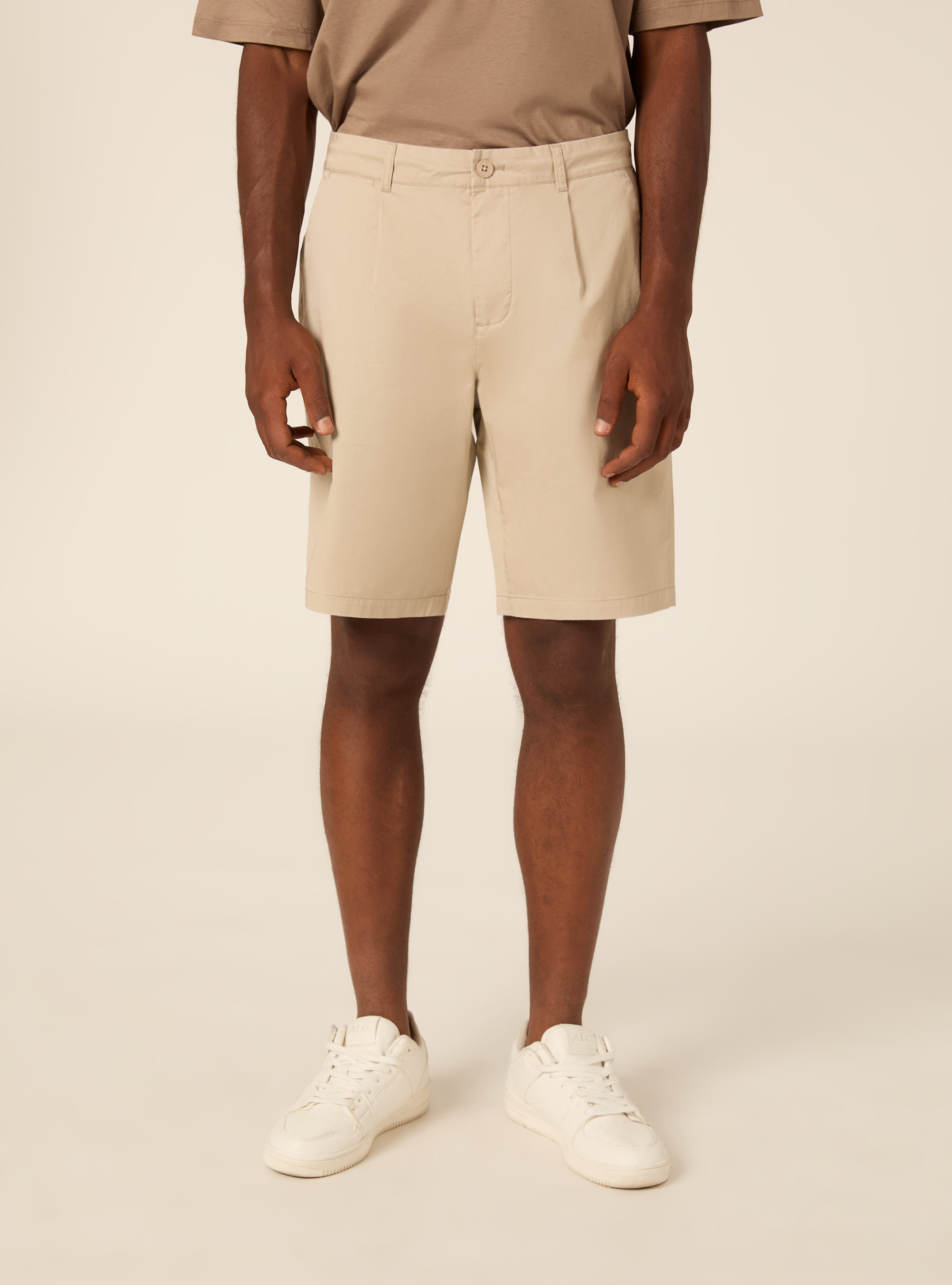 Bermuda Chino Coupe Regular Fit &agrave; Pinces, BG2 BEIGE MEDIUM