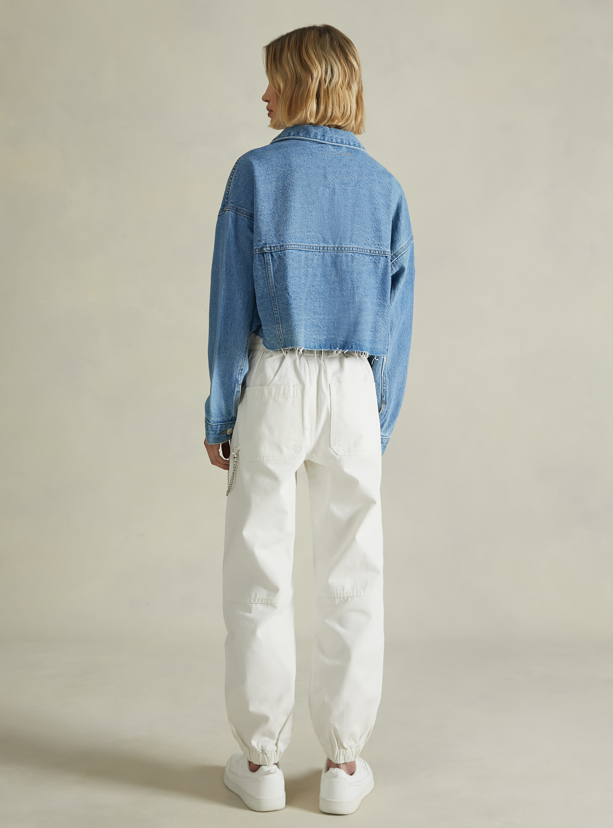 Giubbotto aus Denim geschnitten, D003 MEDIUM BLUE