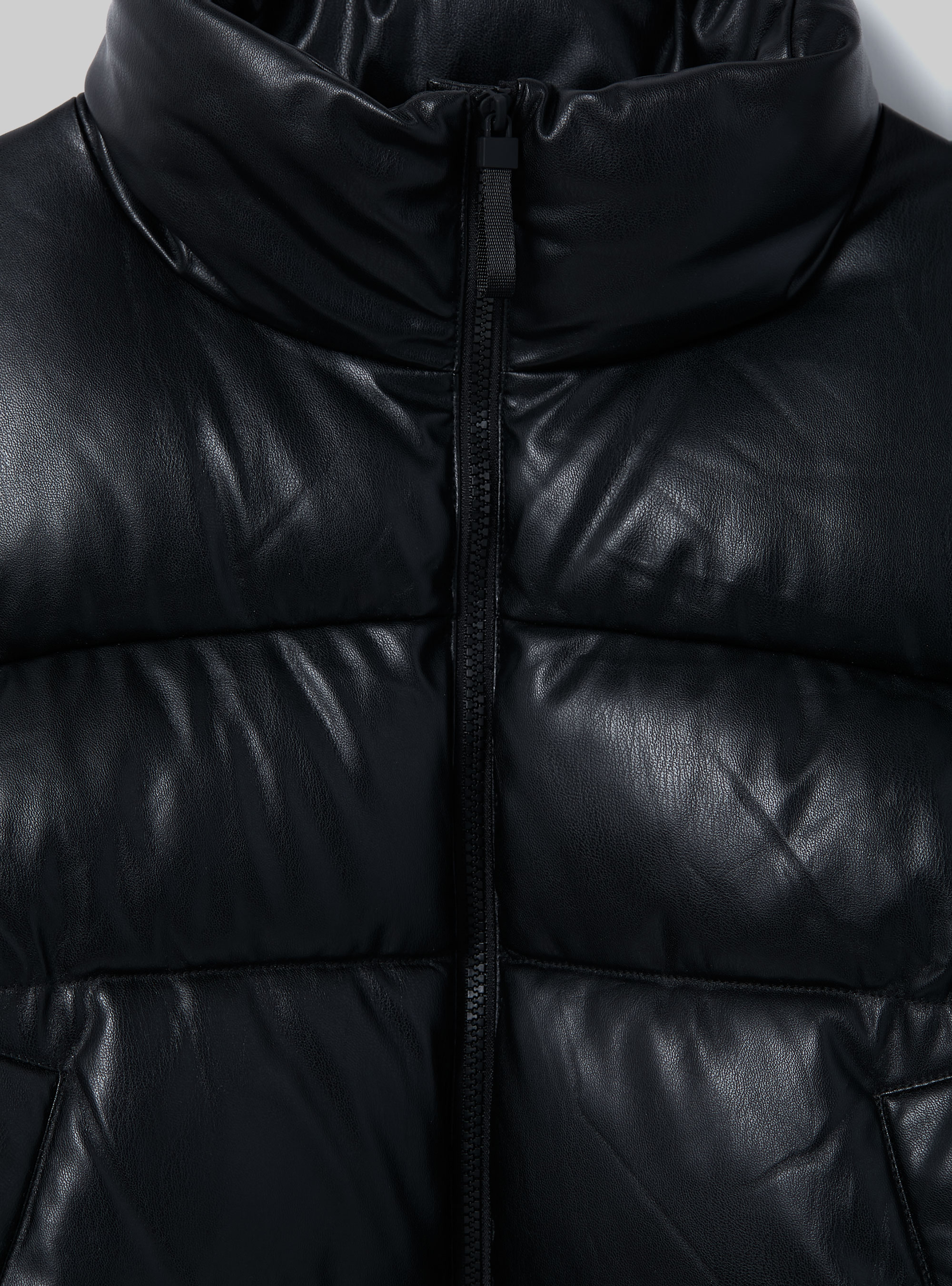 Cropped leather-effect jacket, BK1 BLACK