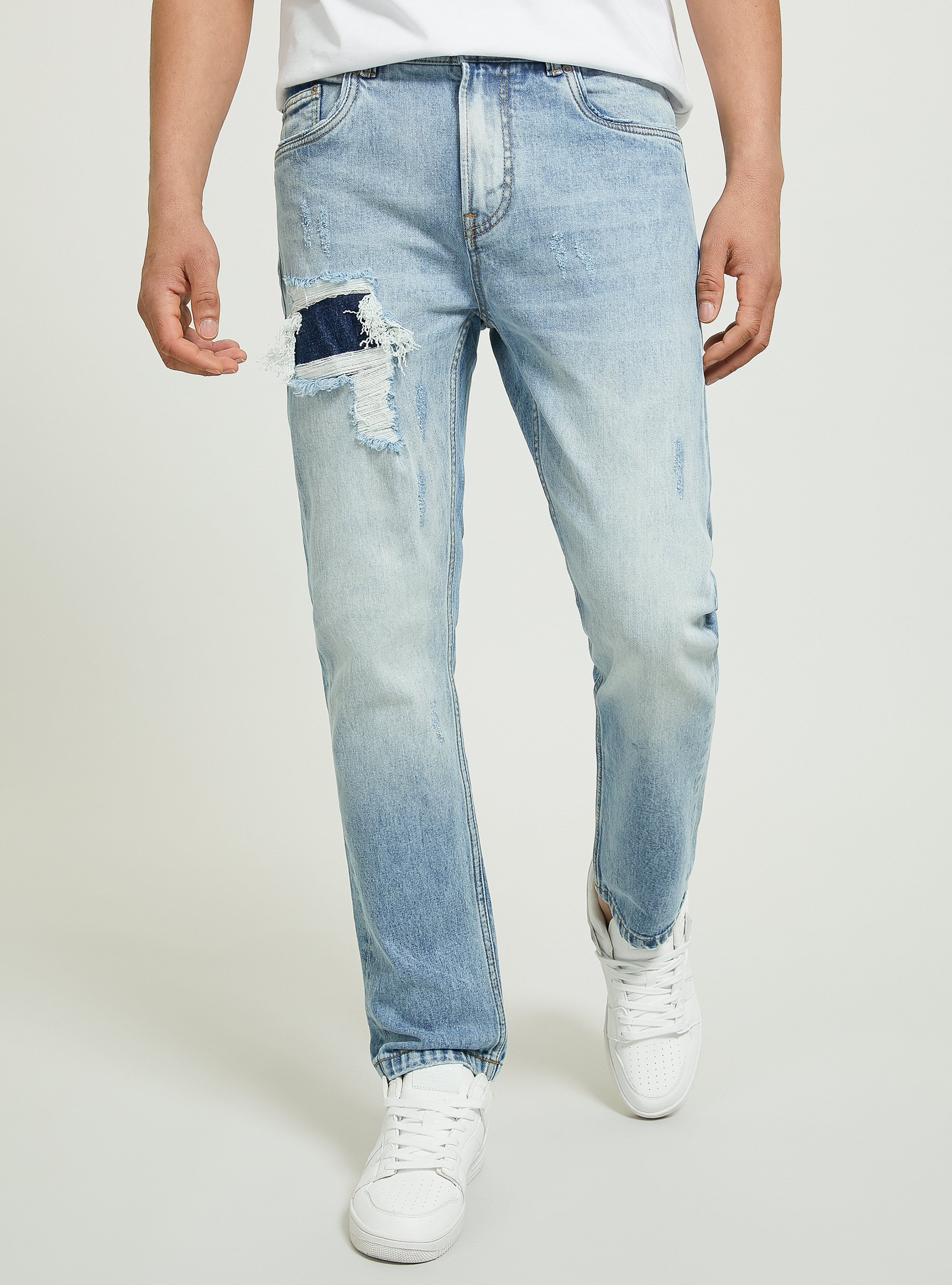 Slim fit stretch denim jeans with rips, D005 LIGHT BLUE