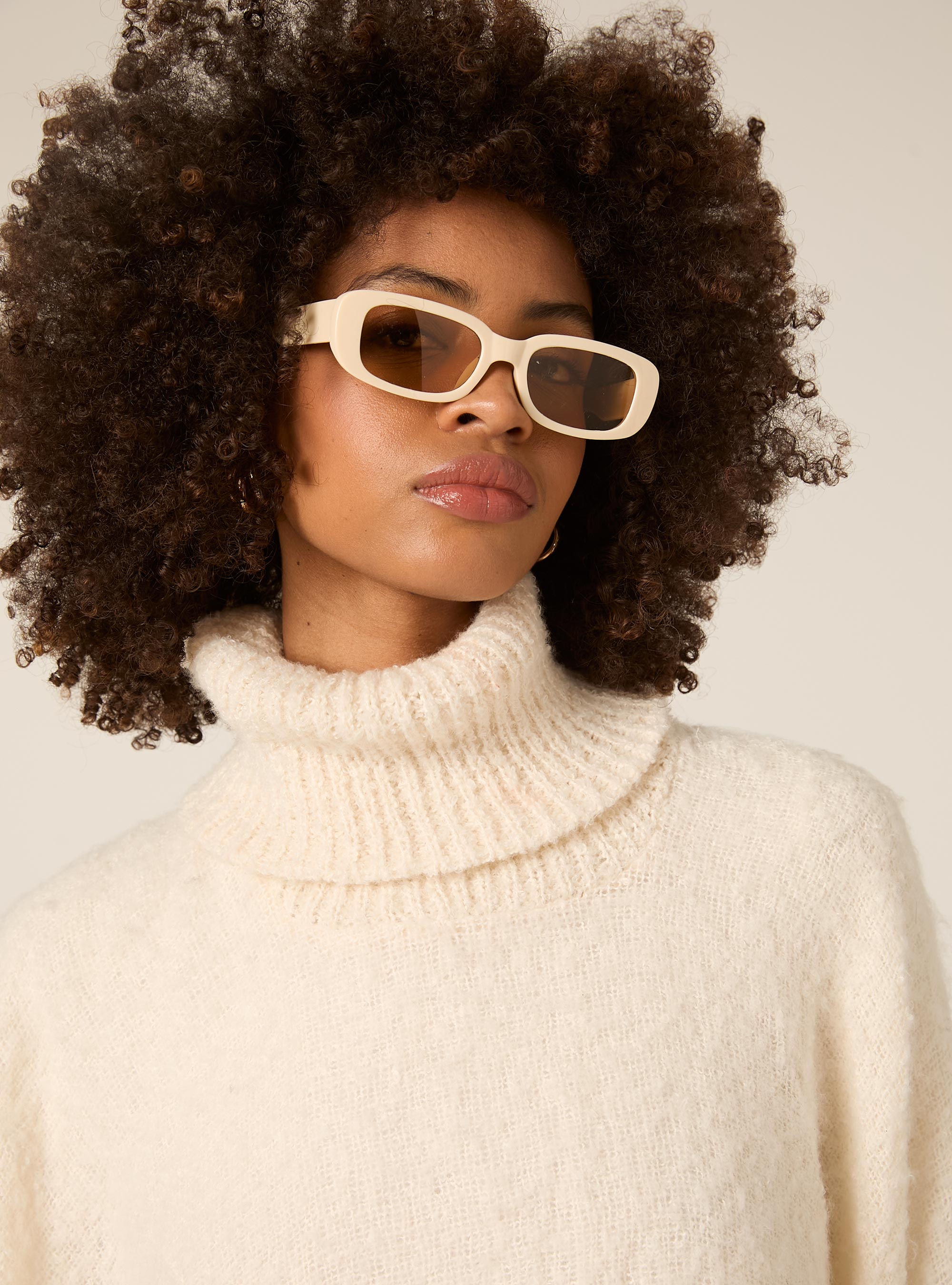 Soft touch high neck poncho, WH1 OFF WHITE