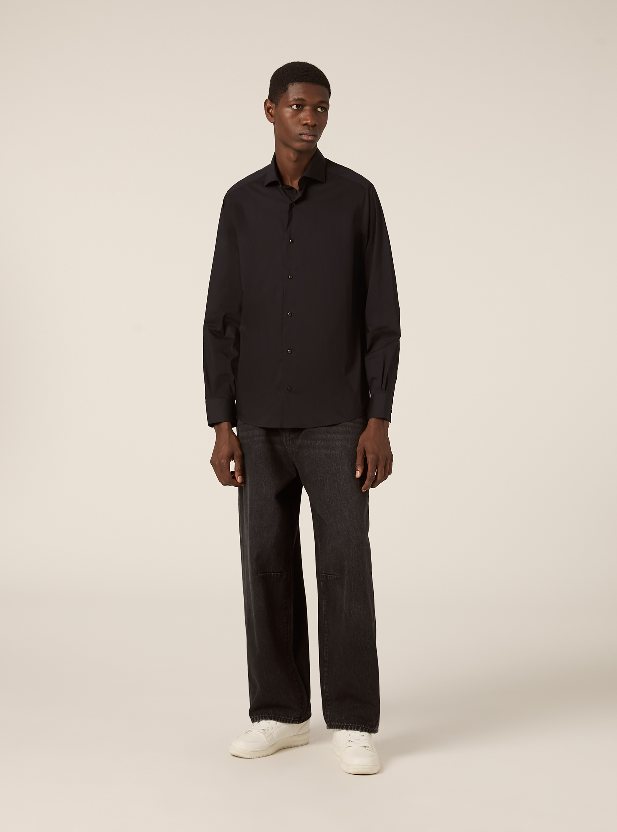 Camisa de popelina elástica con cuello francés, BK1 BLACK