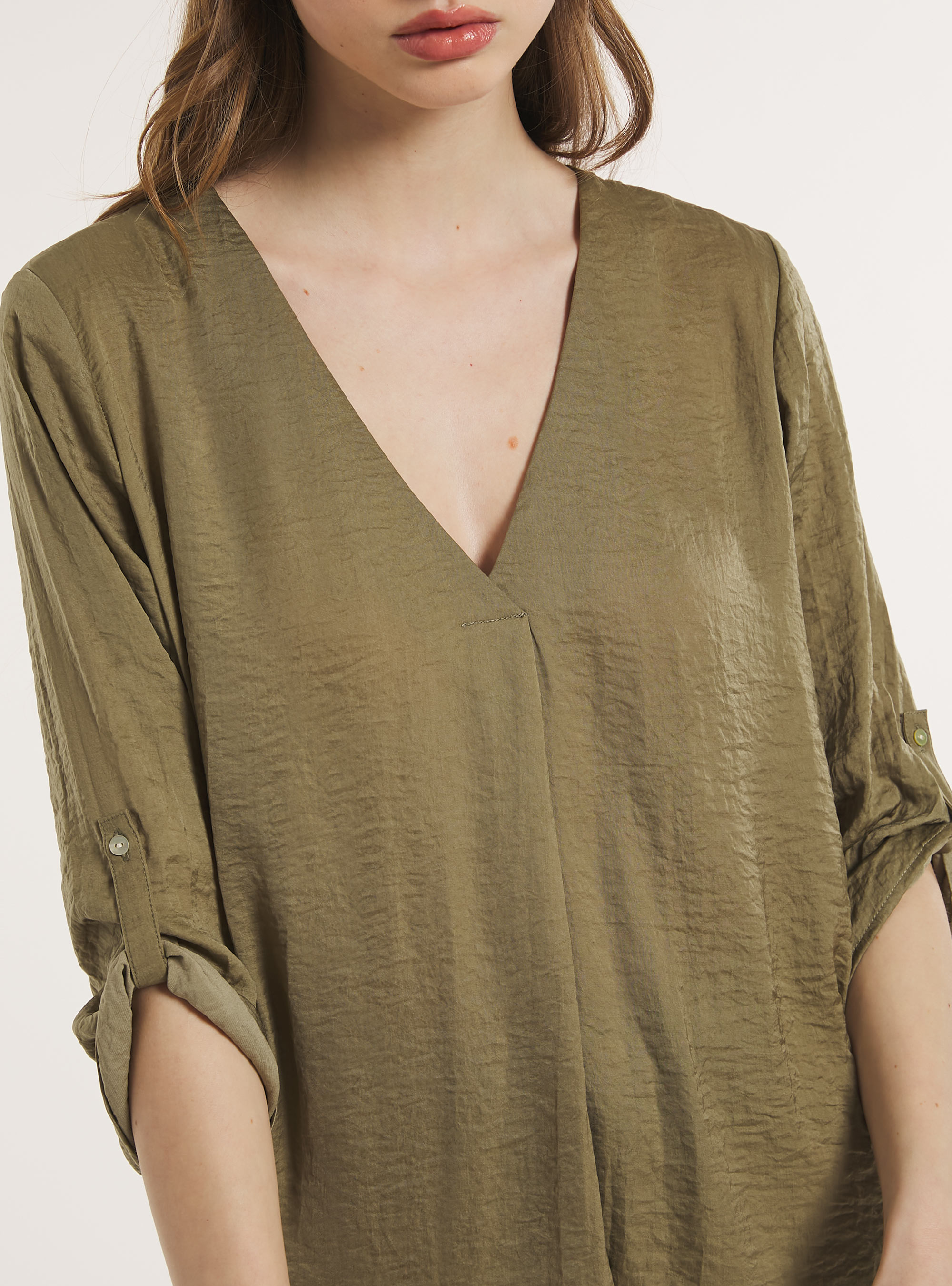 Plain-coloured blouse with neckline, KY3 KAKY LIGHT
