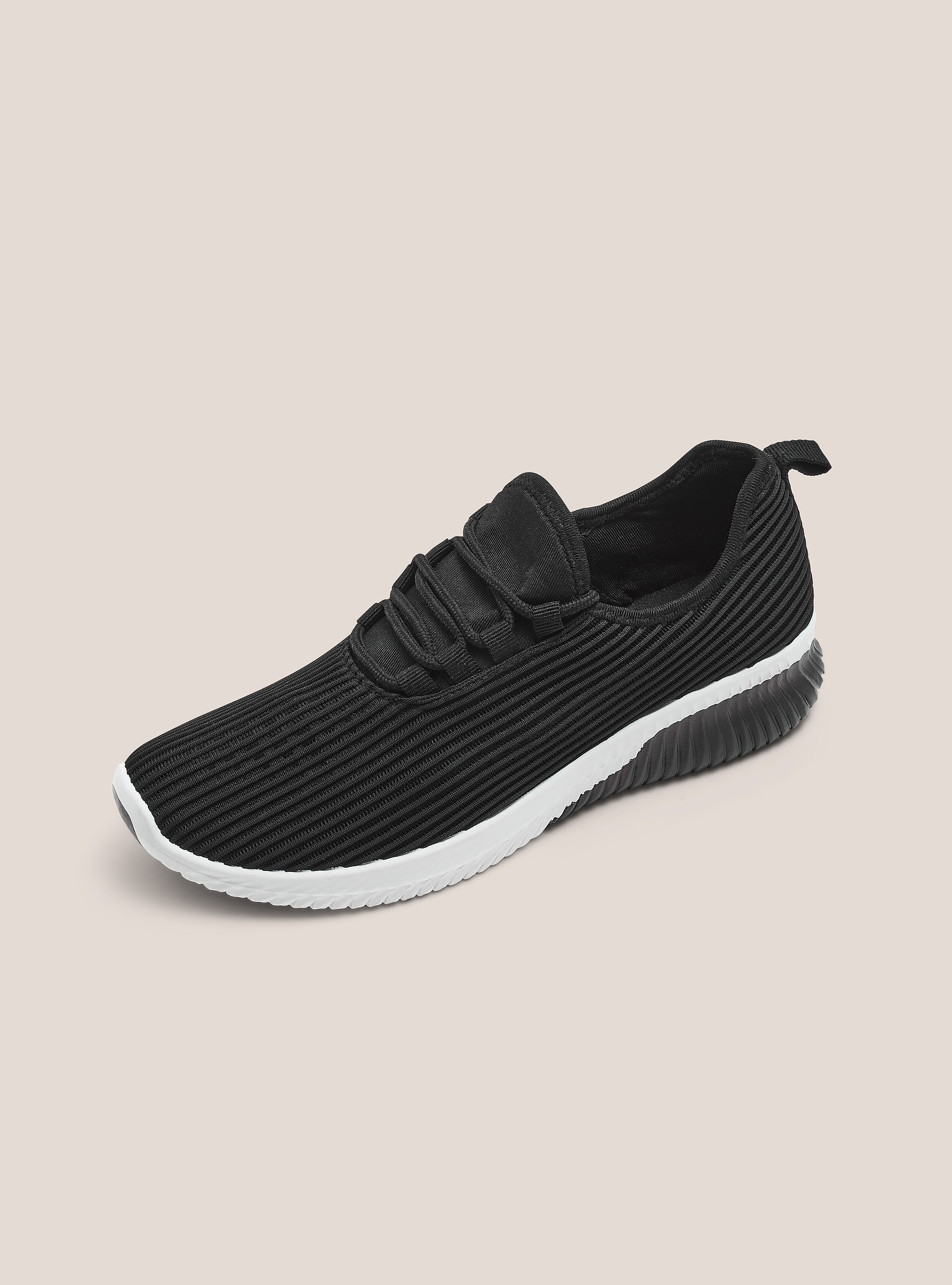 Scarpe in tessuto leggero traforato