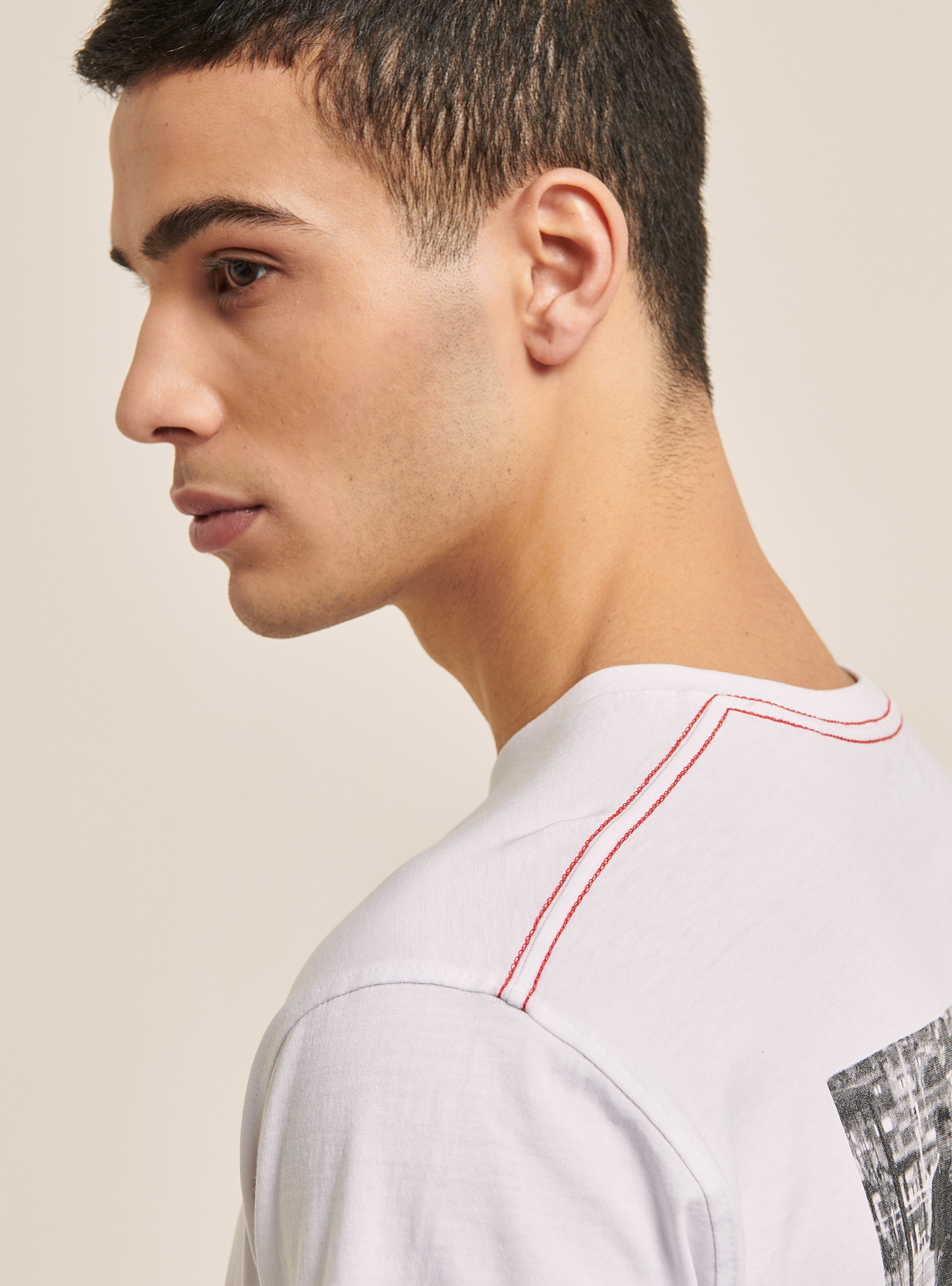 T-shirt avec impression graphique sur le devant et le dos, C099 WHITE