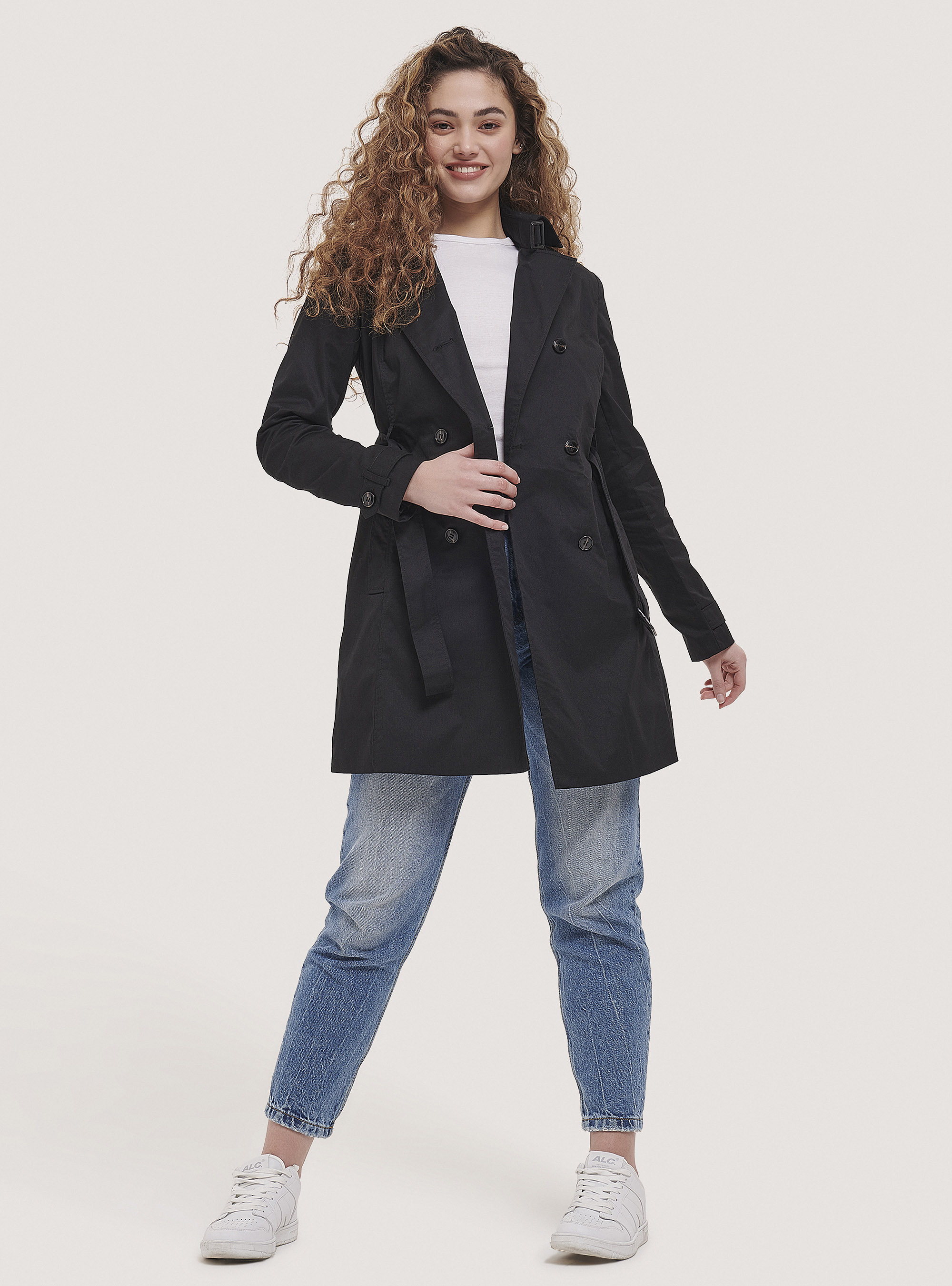 Trench-coat souple avec ceinture, C101 BLACK