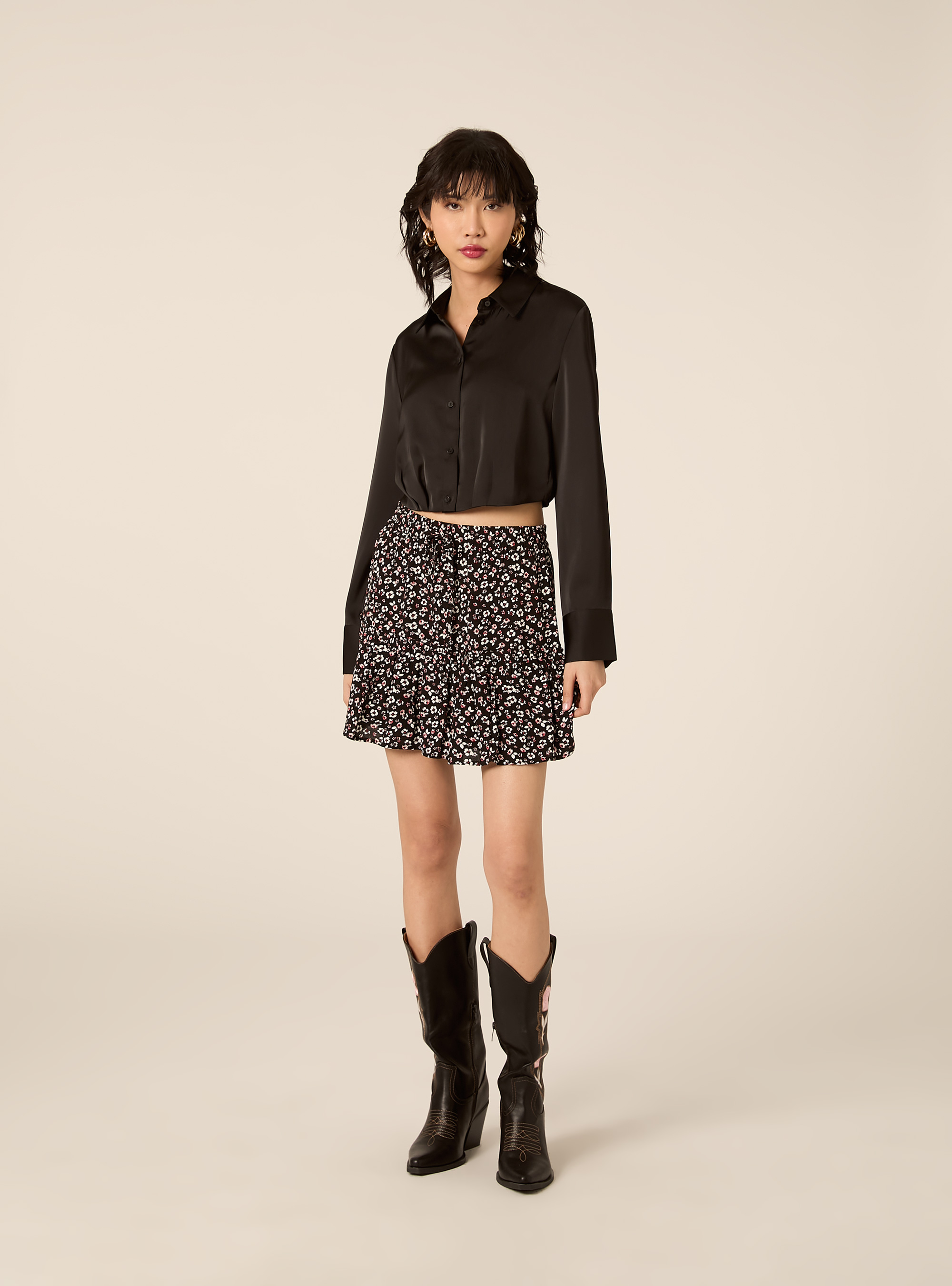 Camicia crop in satin, BK1 BLACK