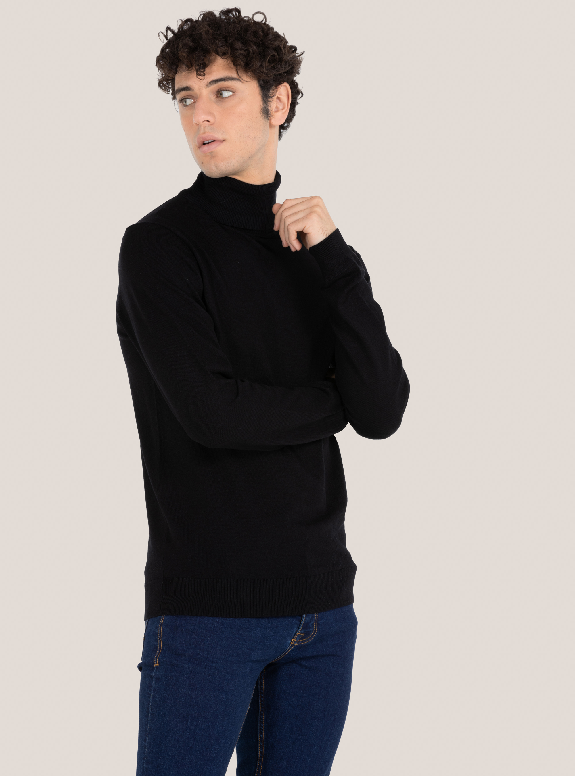 Basic turtleneck pullover, BLACK