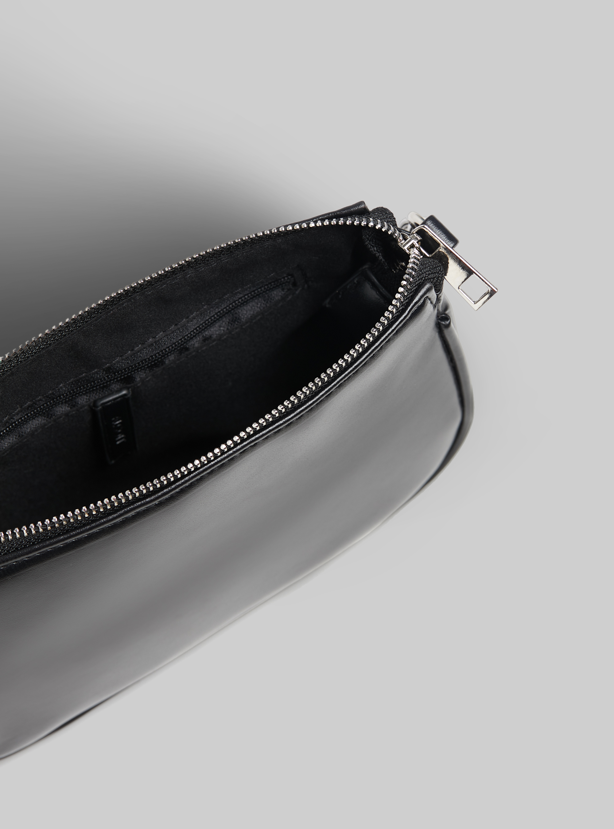 Borsa con catena, BK1 BLACK