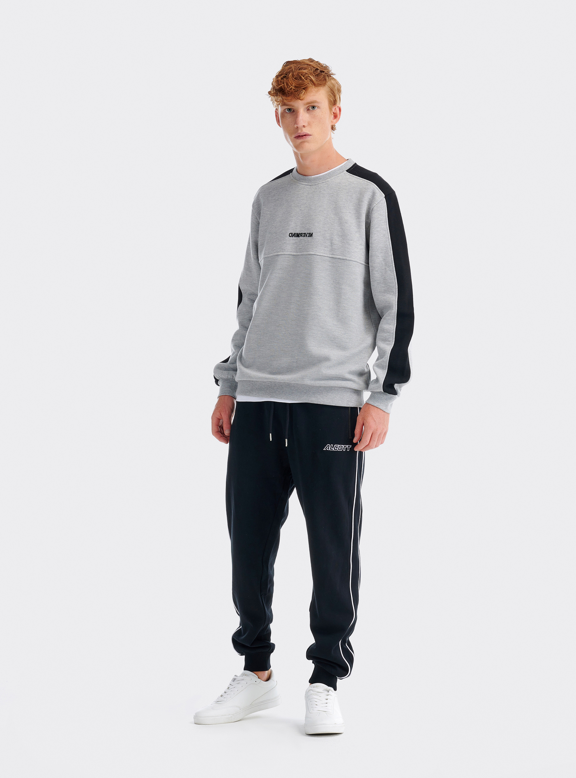 Pantalon de jogging avec bande contrastante et logo, C101 BLACK