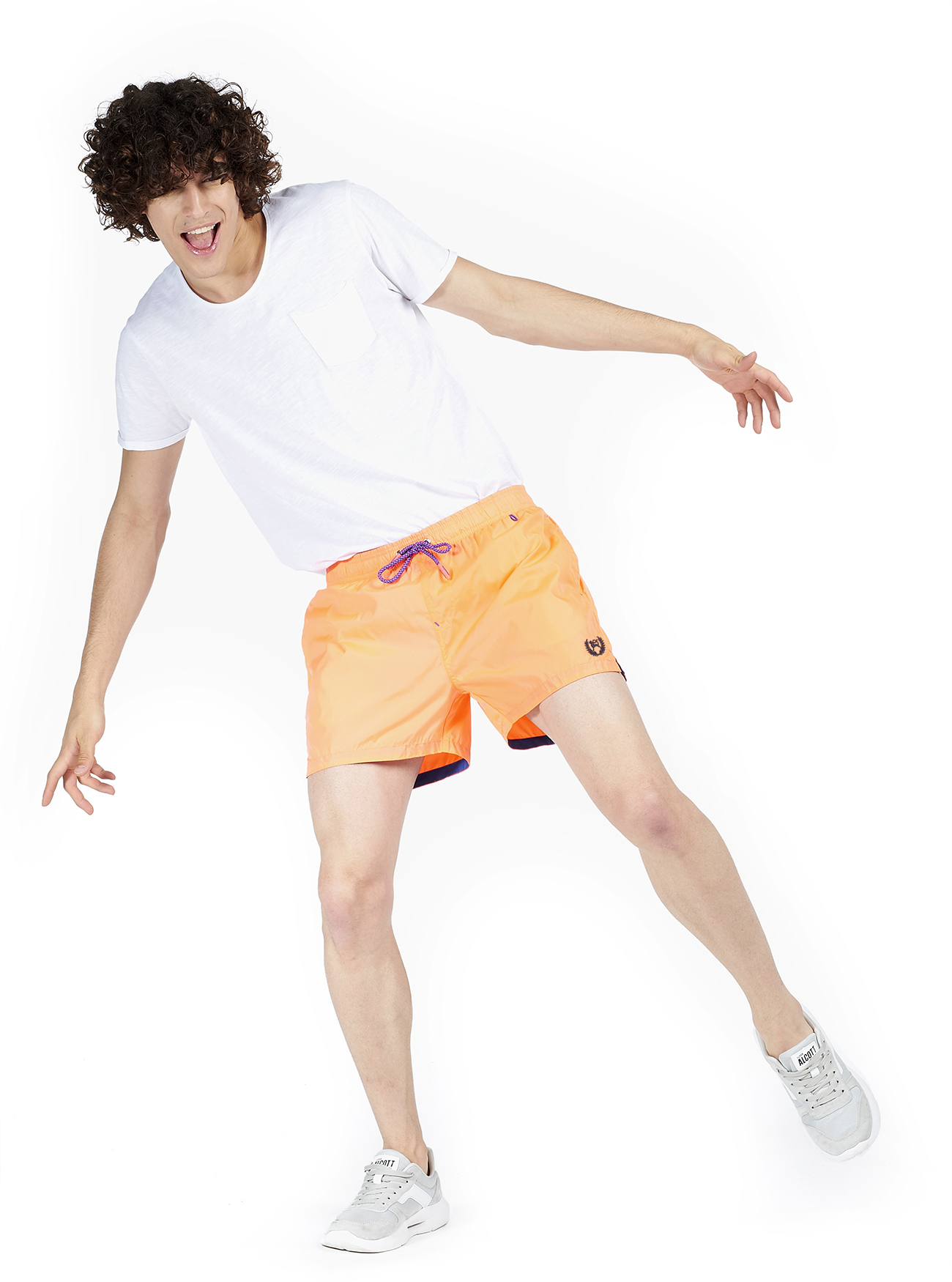 Costume con logo ricamato e cordino a contrasto, C3383 CORAL