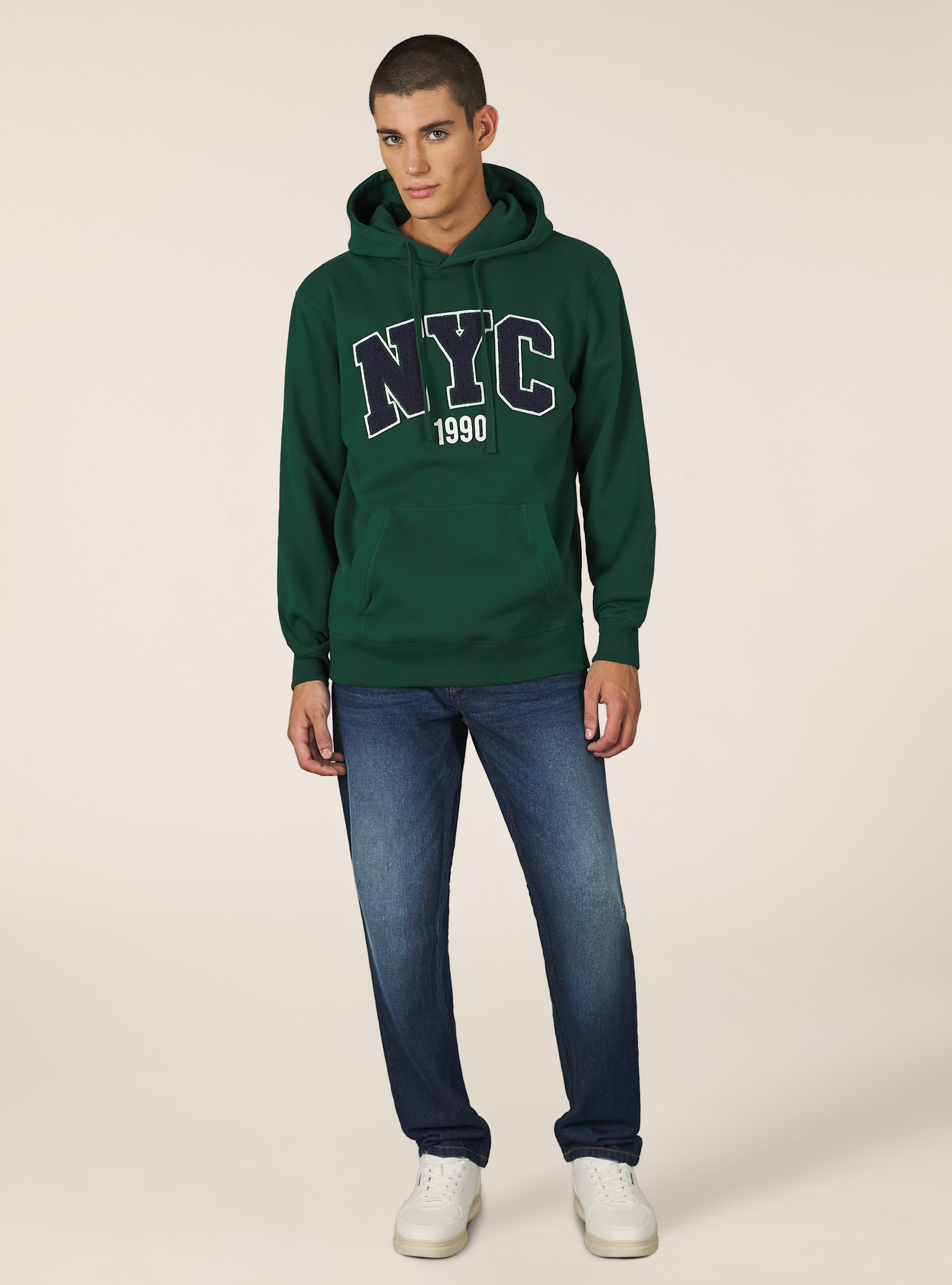 Hoodie with embroidered patch, GN1 GREEN DARK