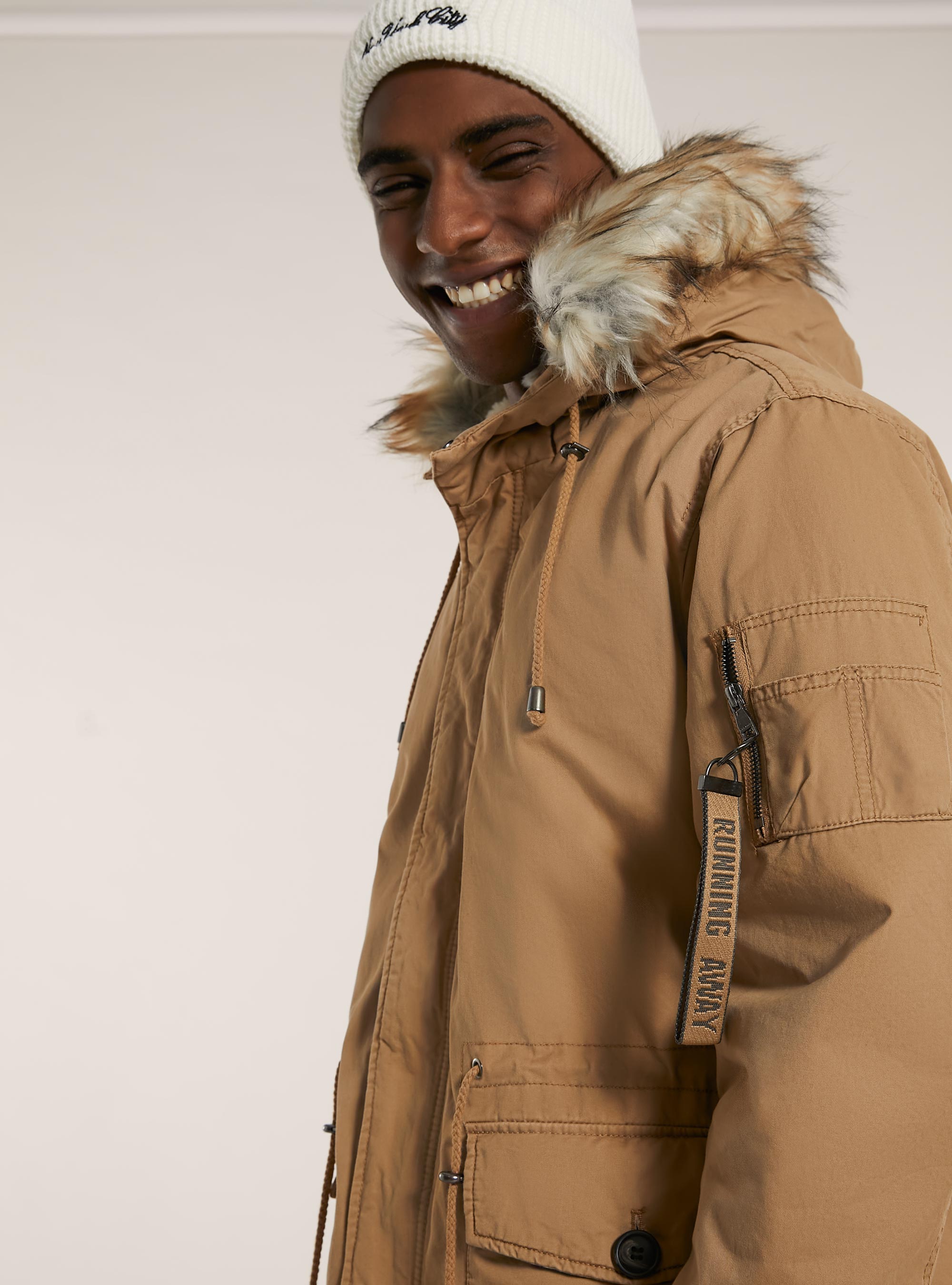 Giubbotto parka con cappuccio e interno agnellato, TABACCO