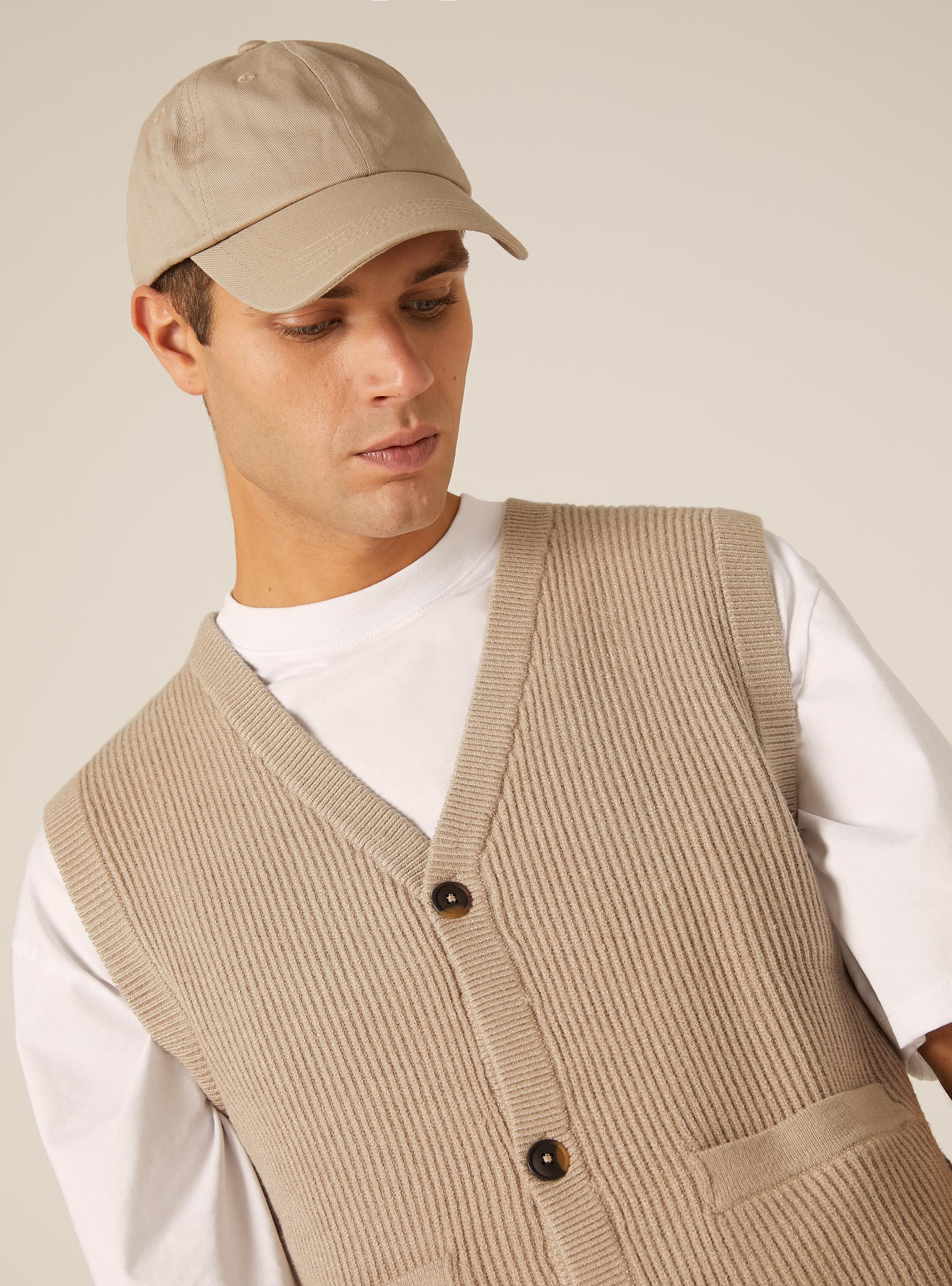 Knitted vest with pockets, BG2 BEIGE MEDIUM