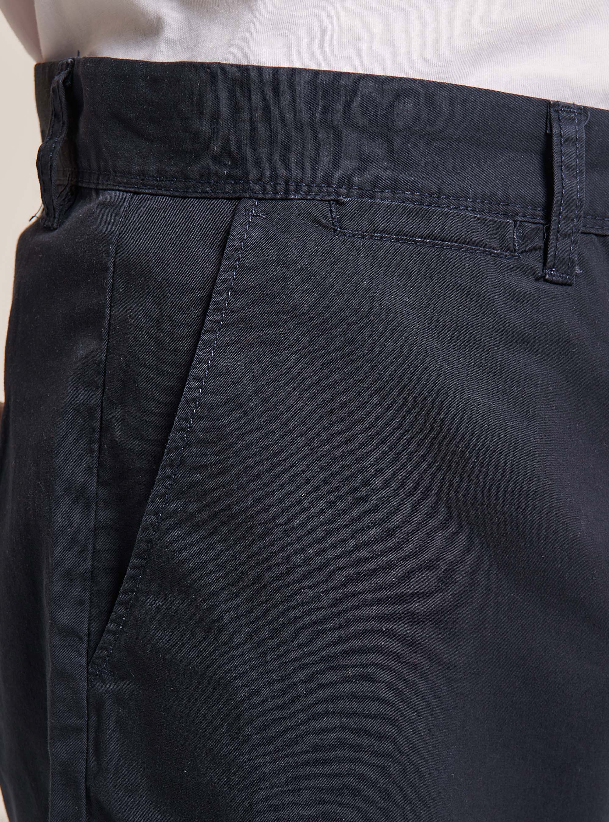 Basic Bermuda-Shorts aus Twill, C2222 NAVY
