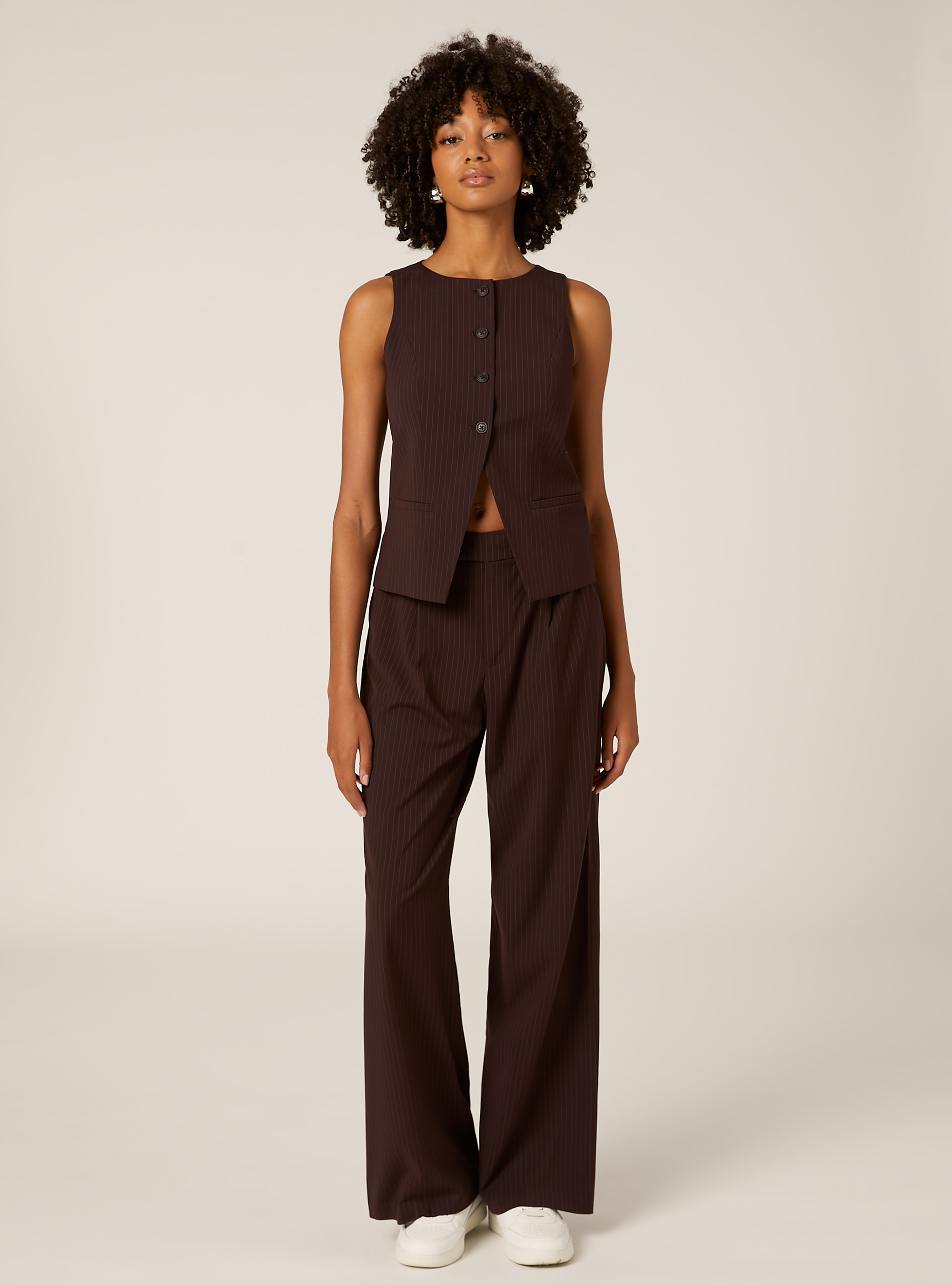 Chaleco regular con botones, BO1 BORDEAUX DARK