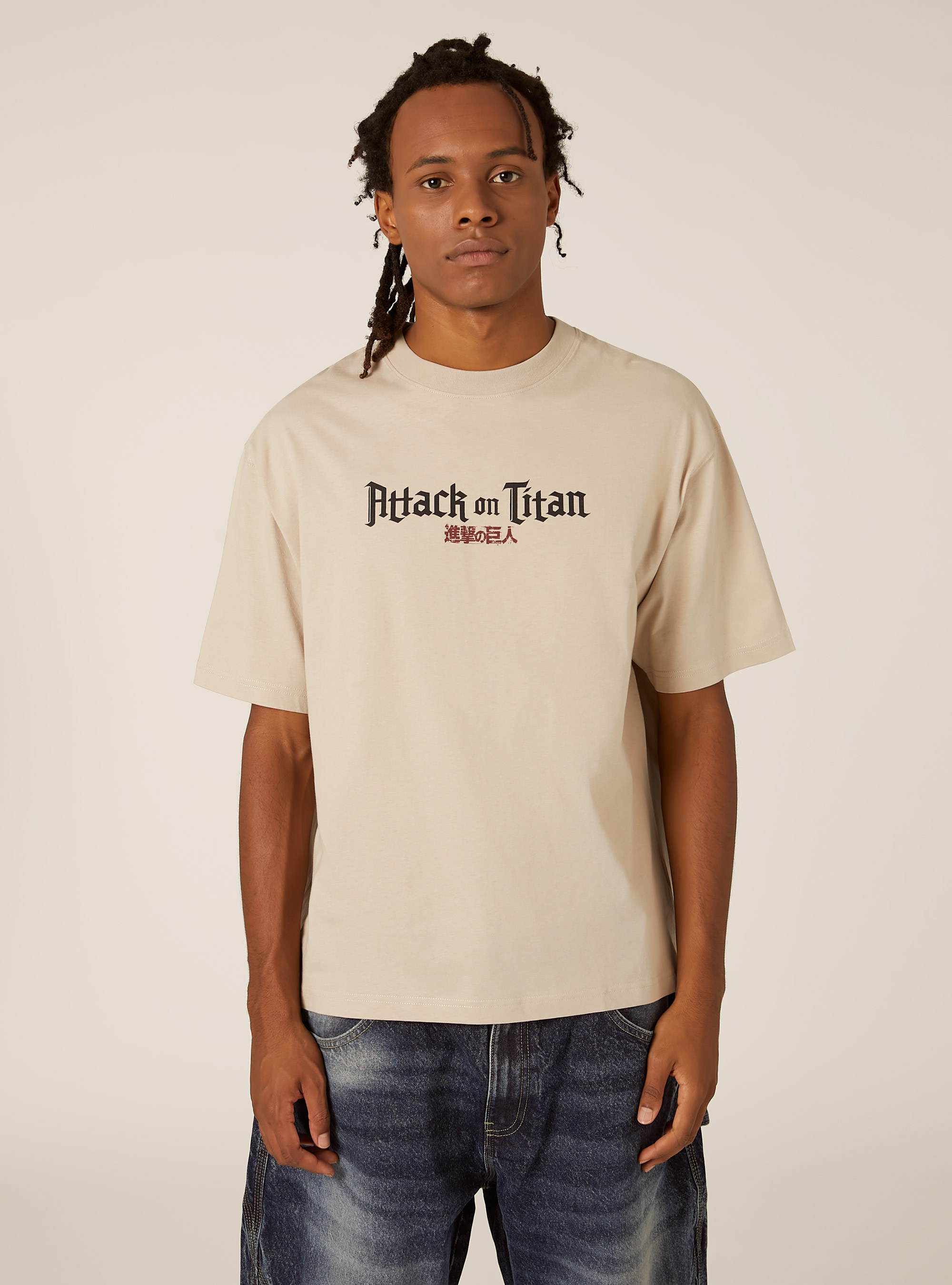 T-shirt attack on titan boxy fit, BG2 BEIGE MEDIUM