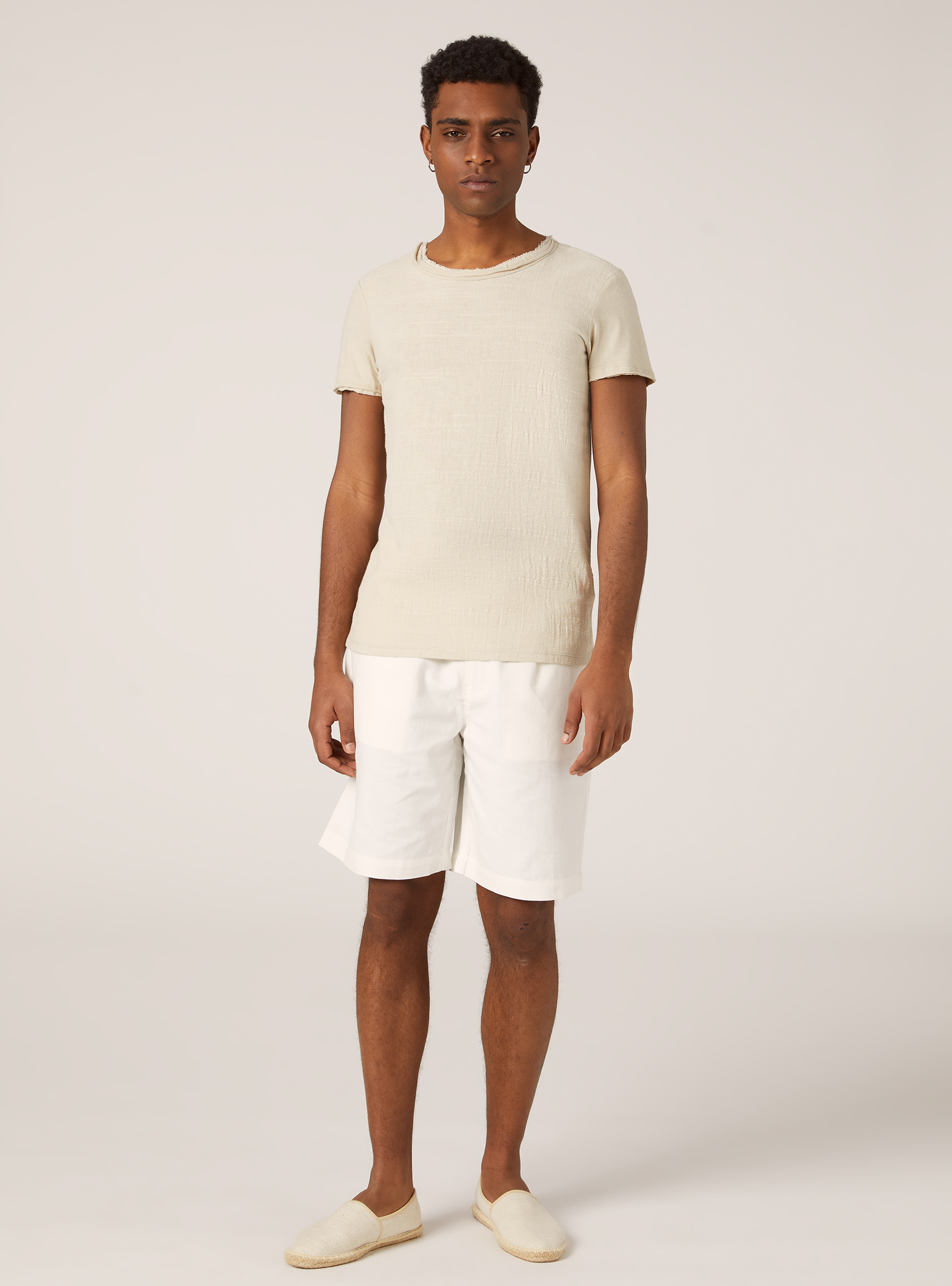 Maglietta in misto lino a maniche corte, BG3 BEIGE LIGHT