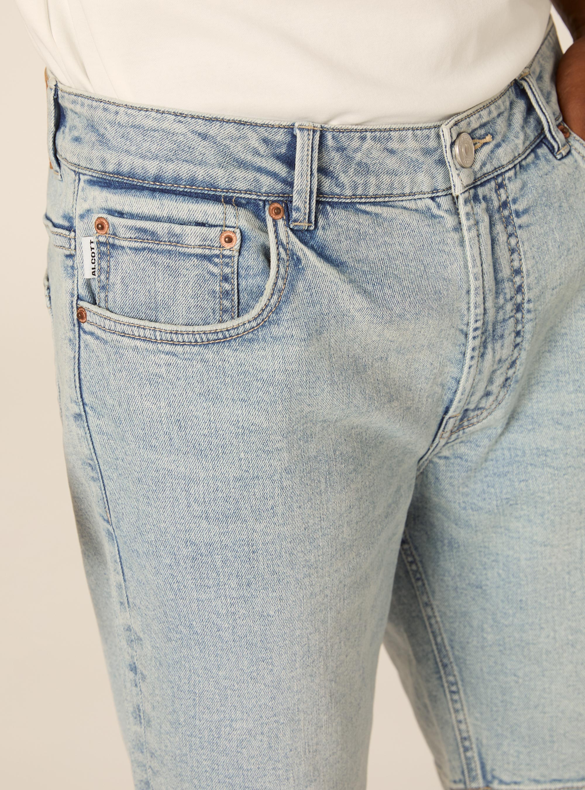 Jeans bermuda slim, D004 MEDIUM LIGHT BLUE