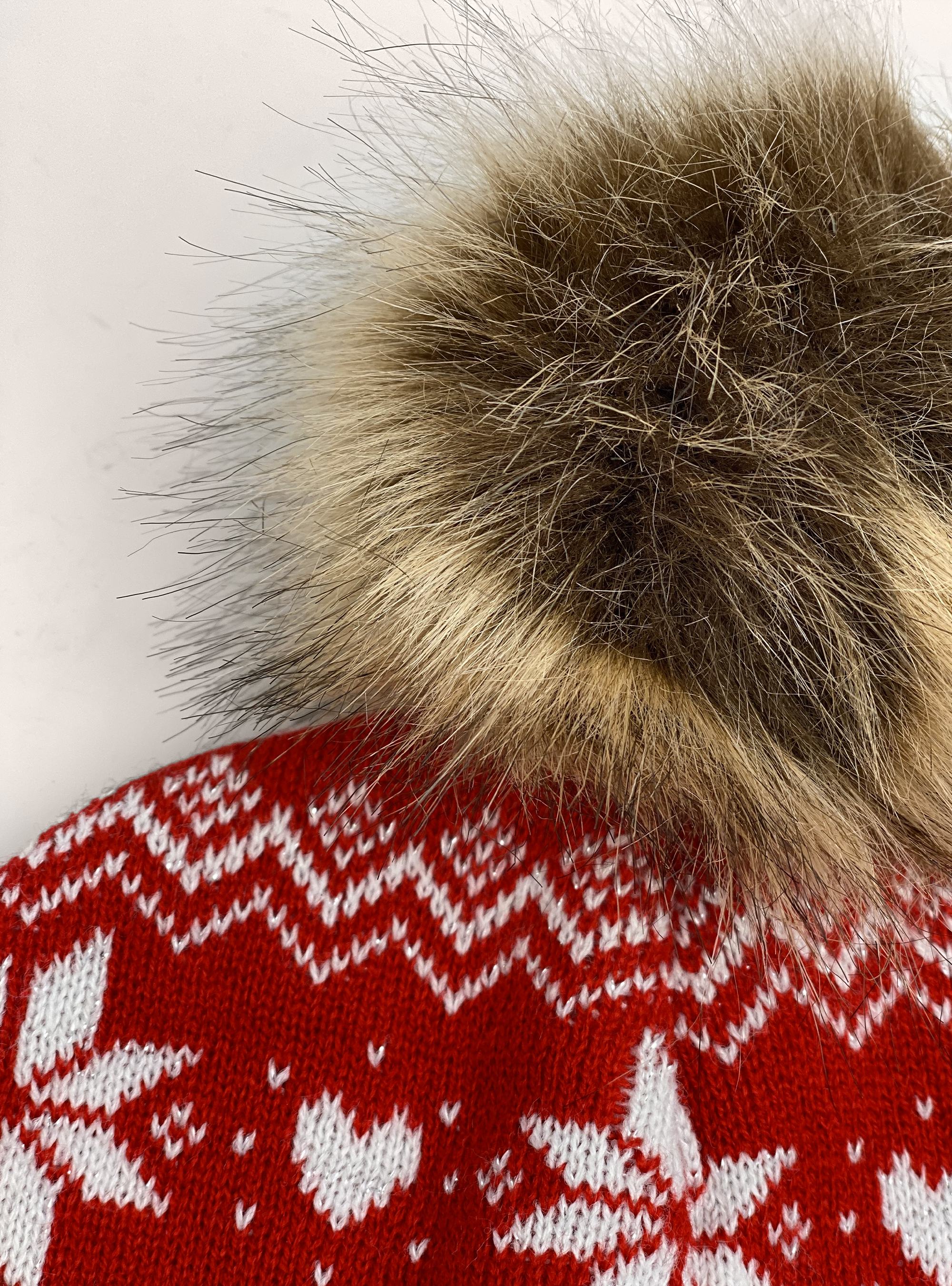 Cappello natalizio con pon pon, SNOW