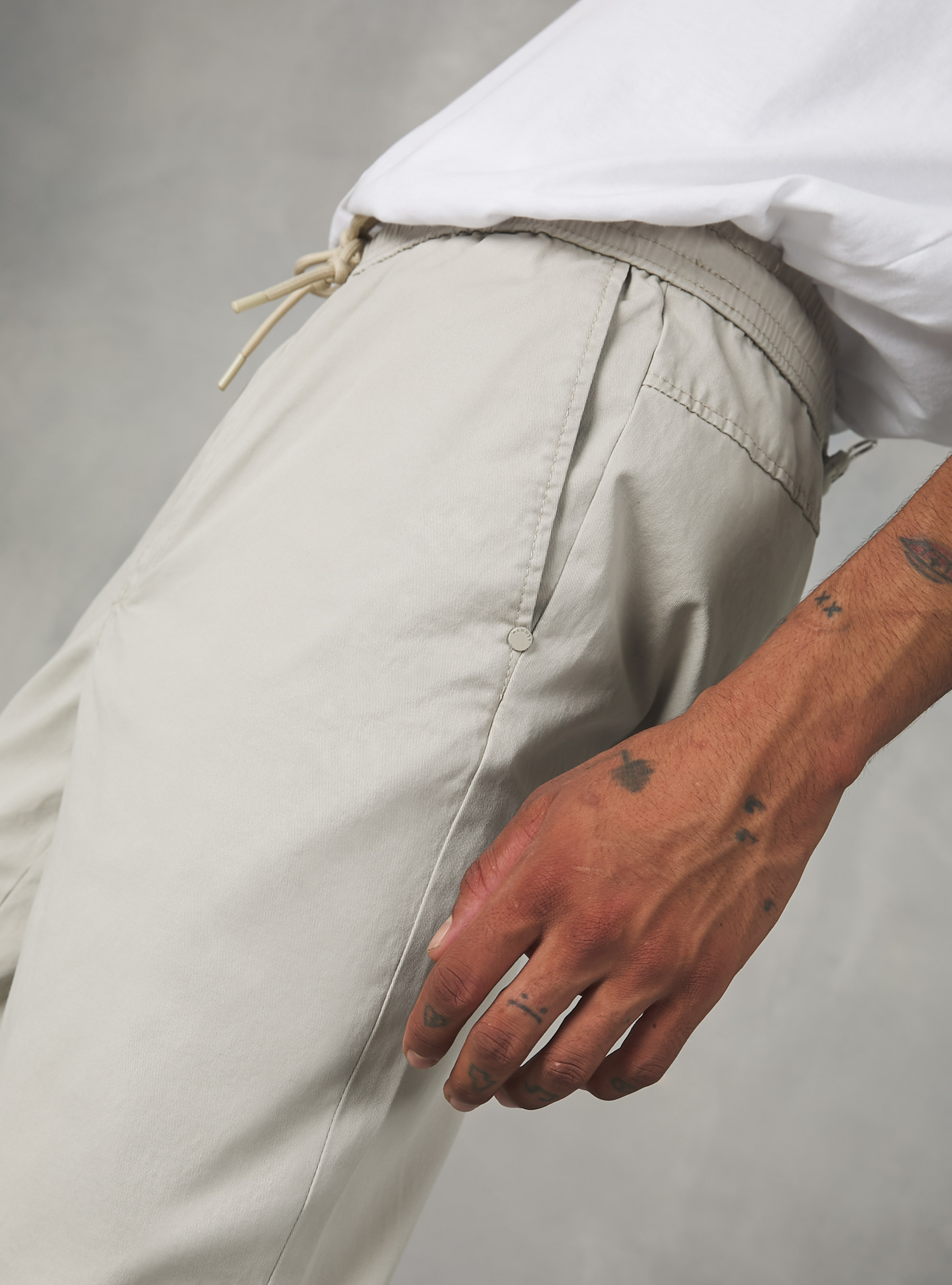 Cotton jogger trousers with elastic band and drawstring, BG3 BEIGE LIGHT