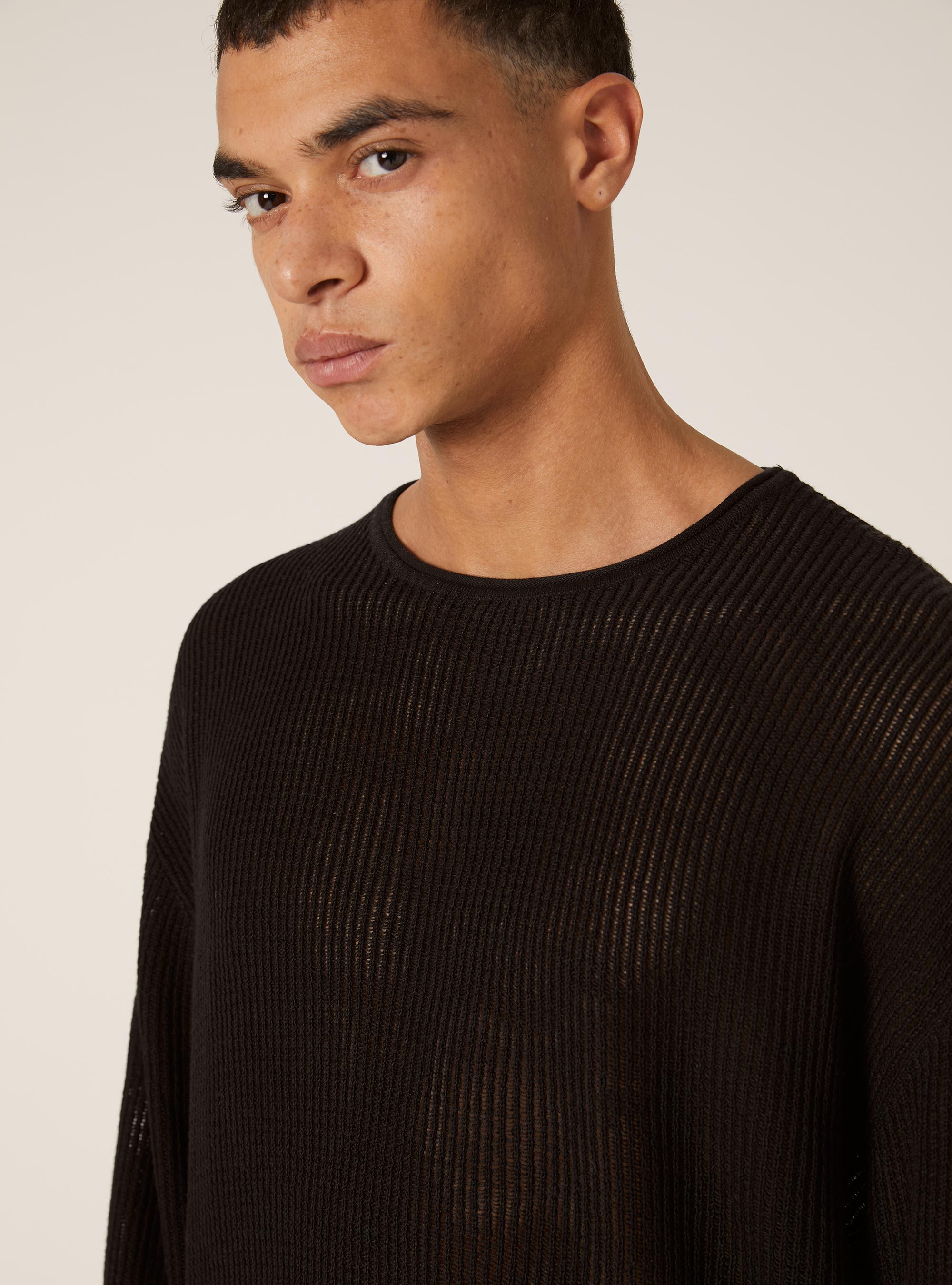 Pull-over perfor&eacute;, BK1 BLACK