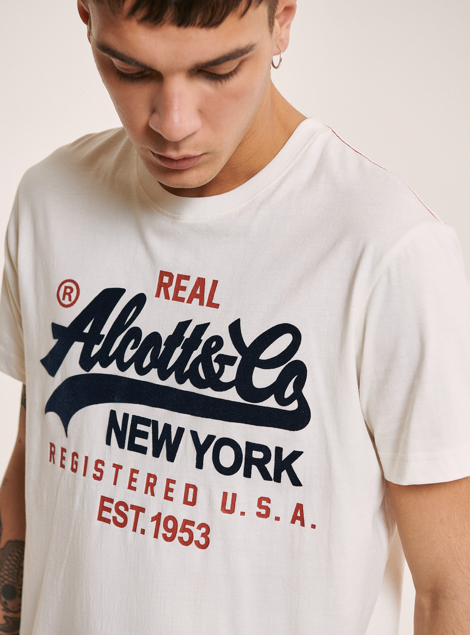 T-shirt with frontal logo printed | Alcott | T-Shirt Uomo