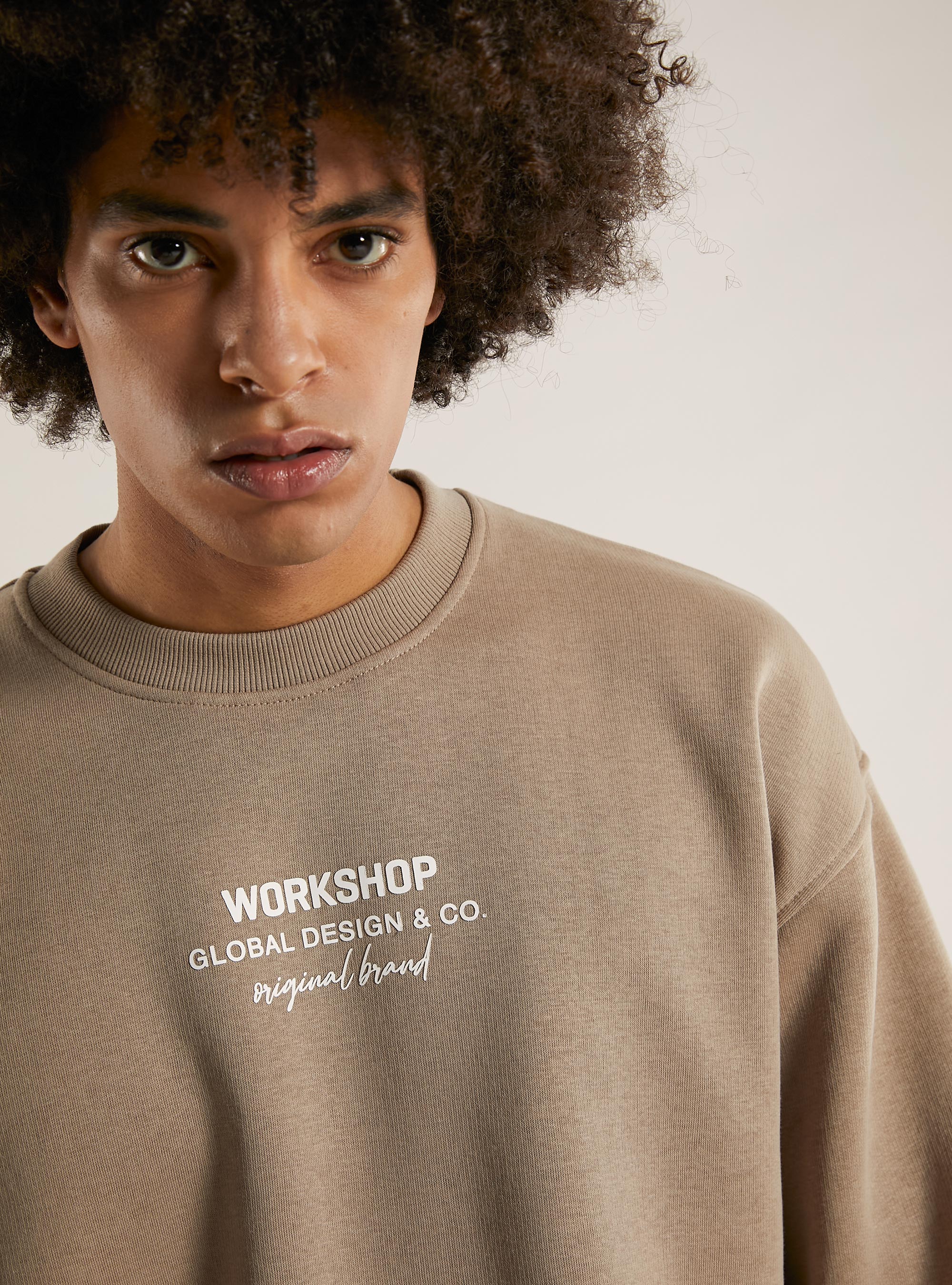 Sudadera boxy fit con estampado Workshop, BG1 BEIGE DARK