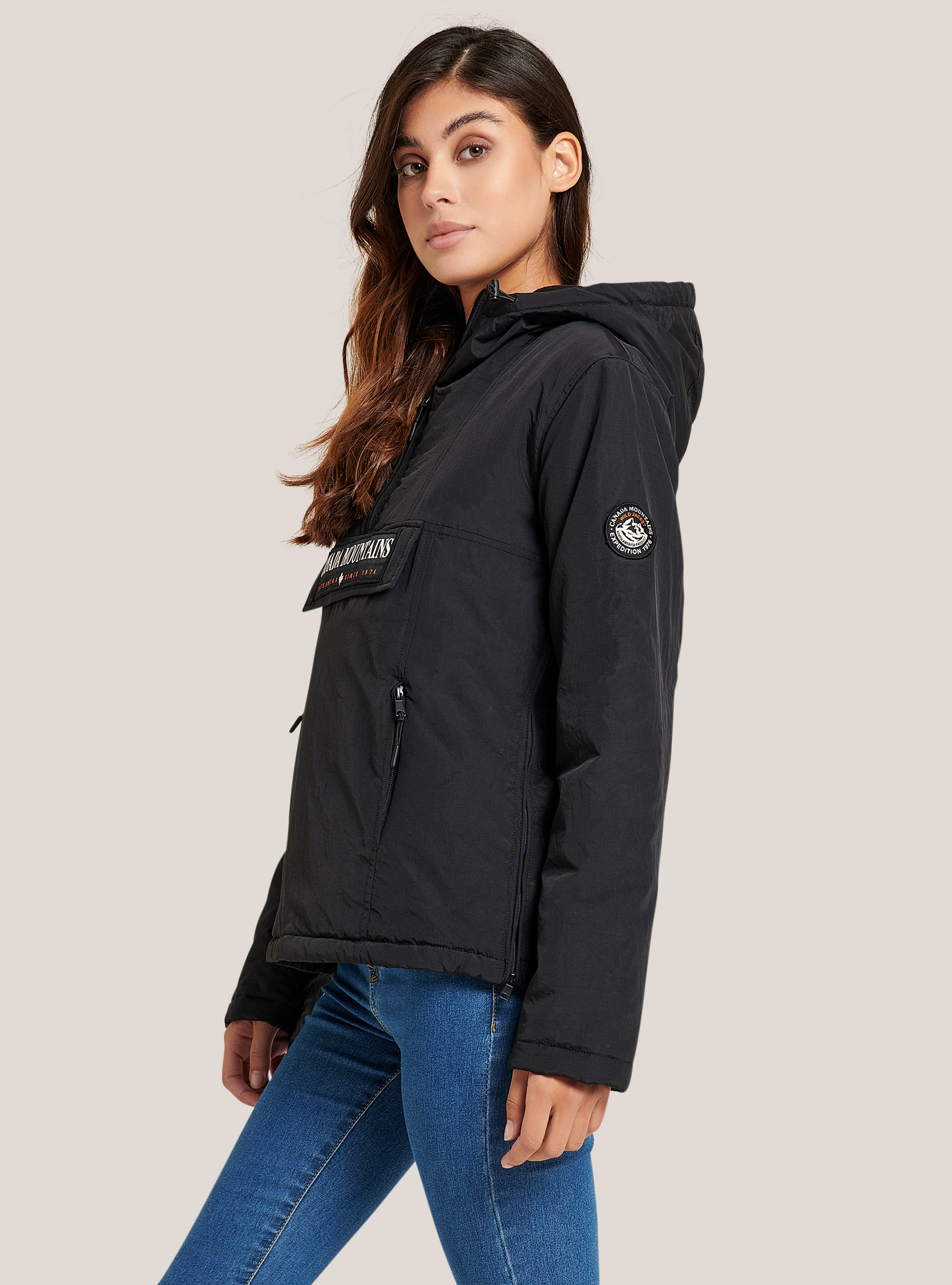 Anorak jacket with front flap with patch and hood, BLACK