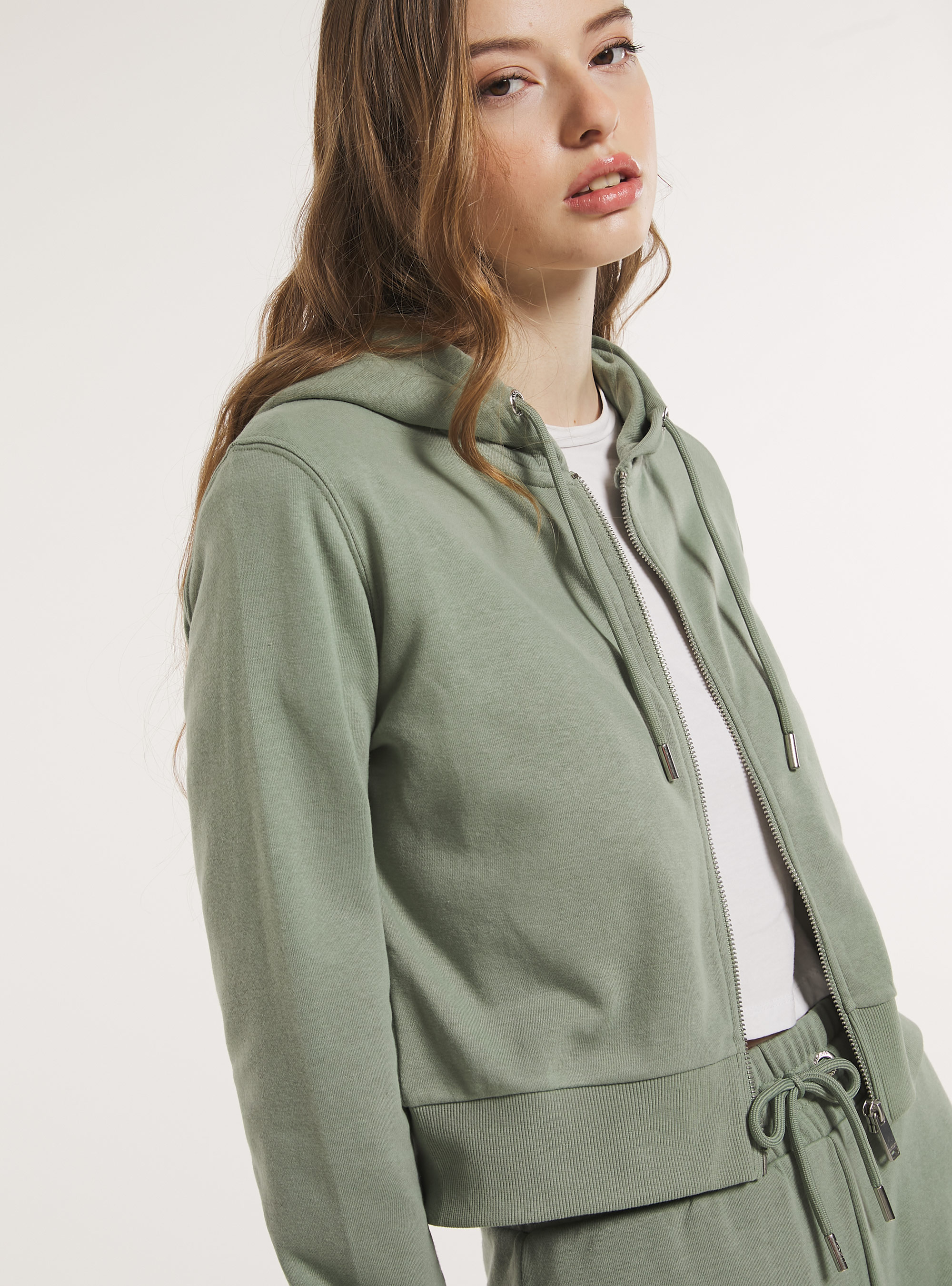 Cropped sweatshirt with zip and hood, KY3 KAKY LIGHT