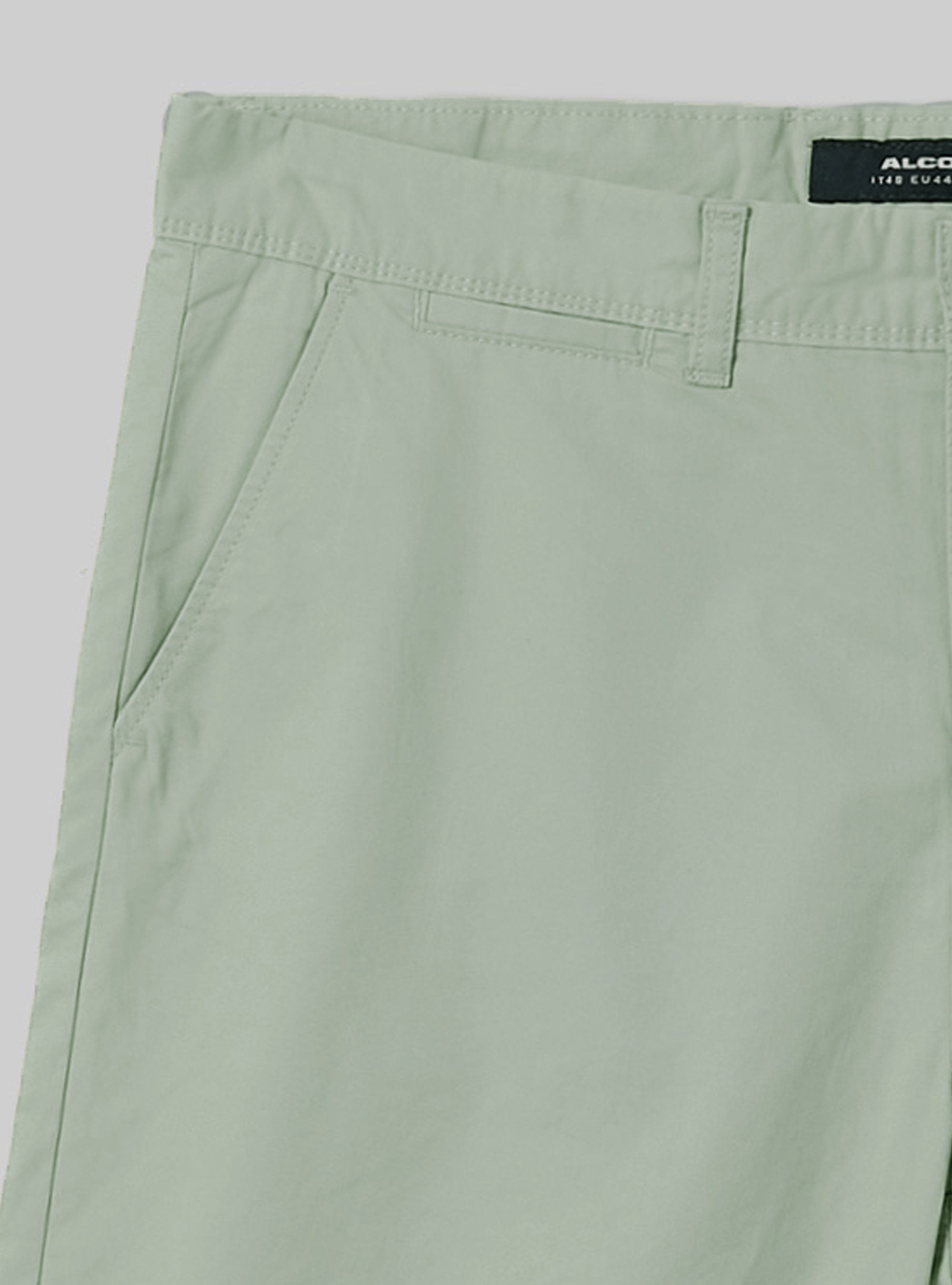 Bermuda in twill in tinta unita, VERDE CHIARO