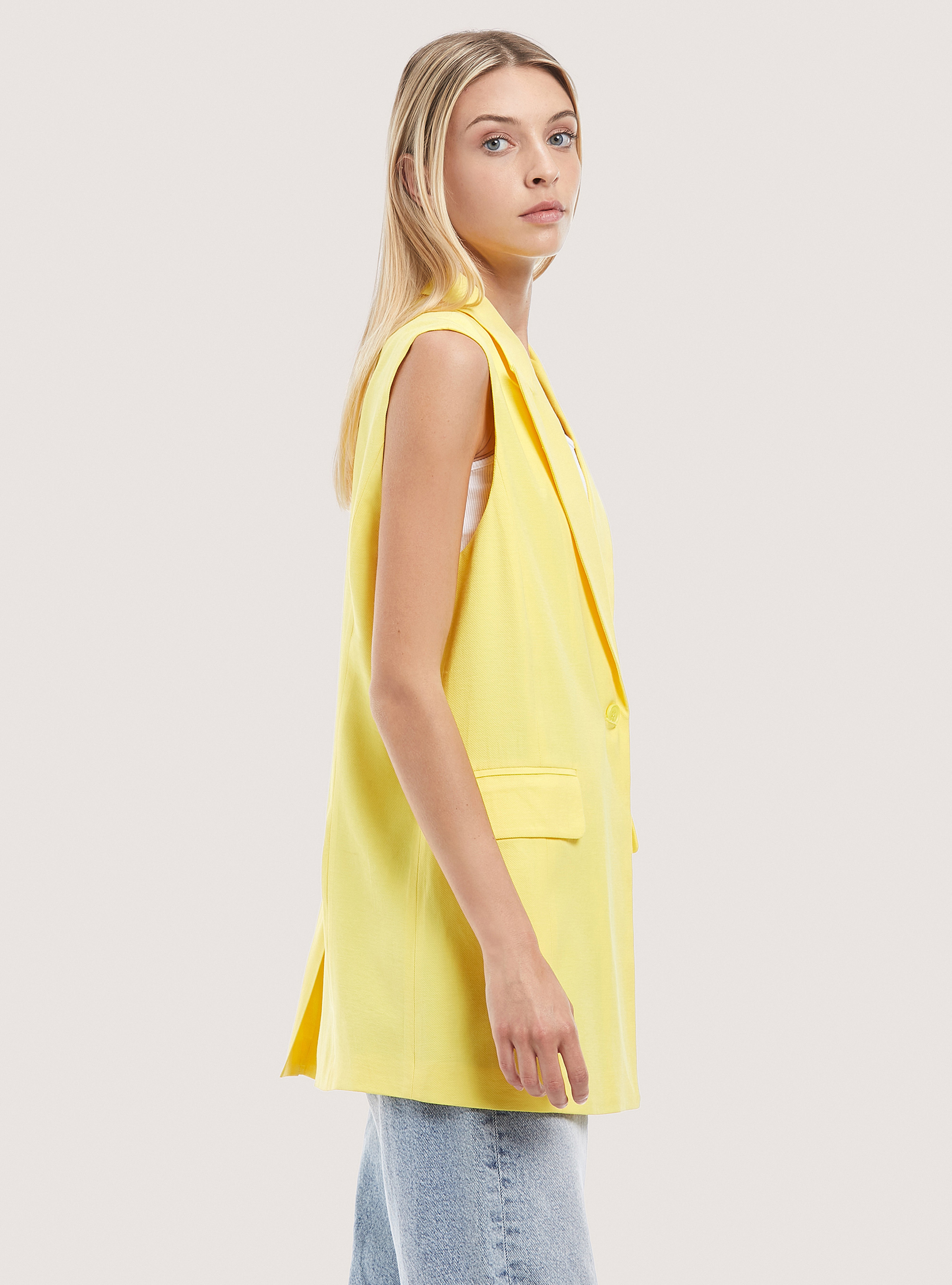 Vest with lapels and pockets, YE2 YELLOW MEDIUM