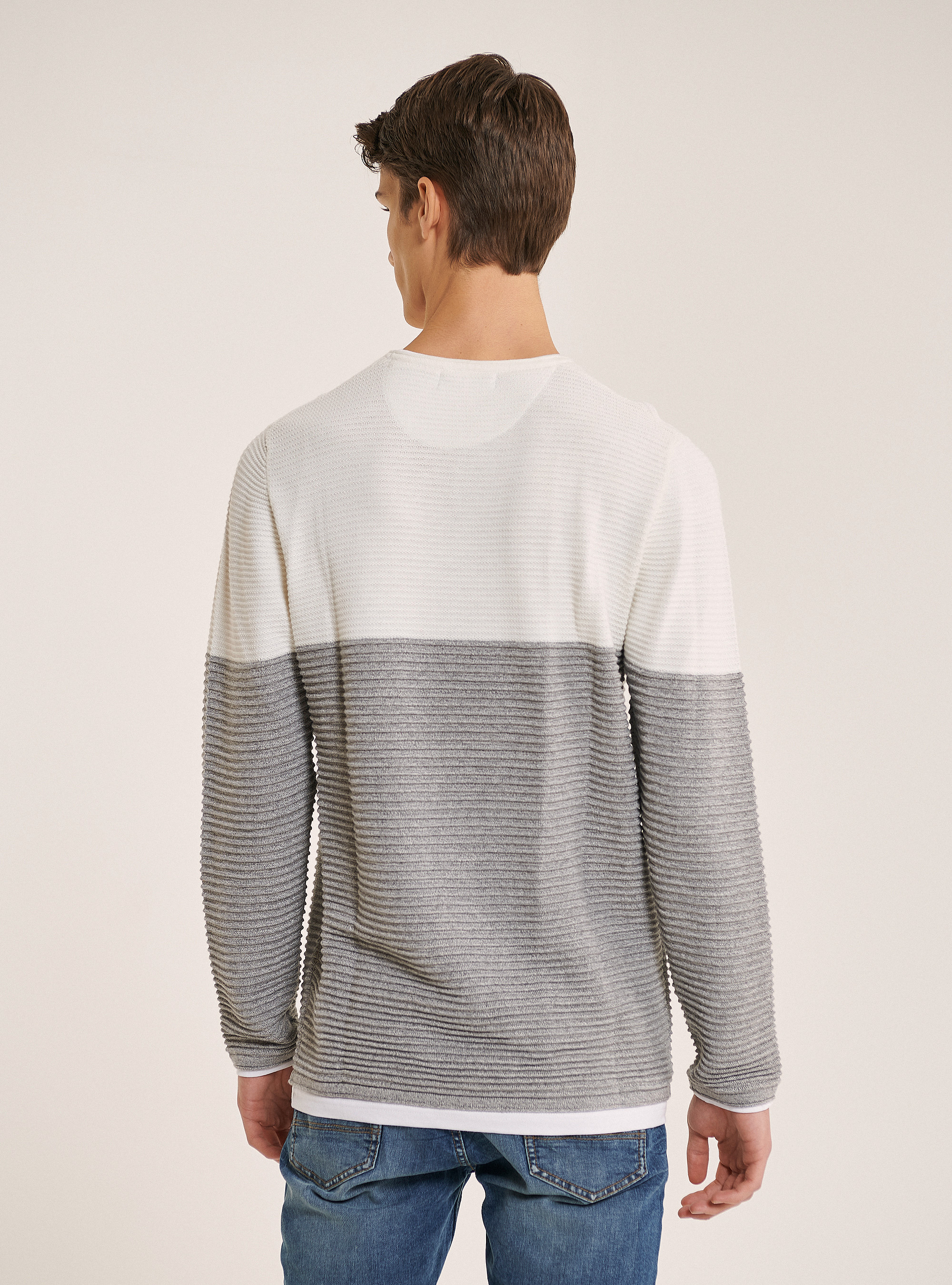 Rolling neck pullover with t-shirt details, WHITE