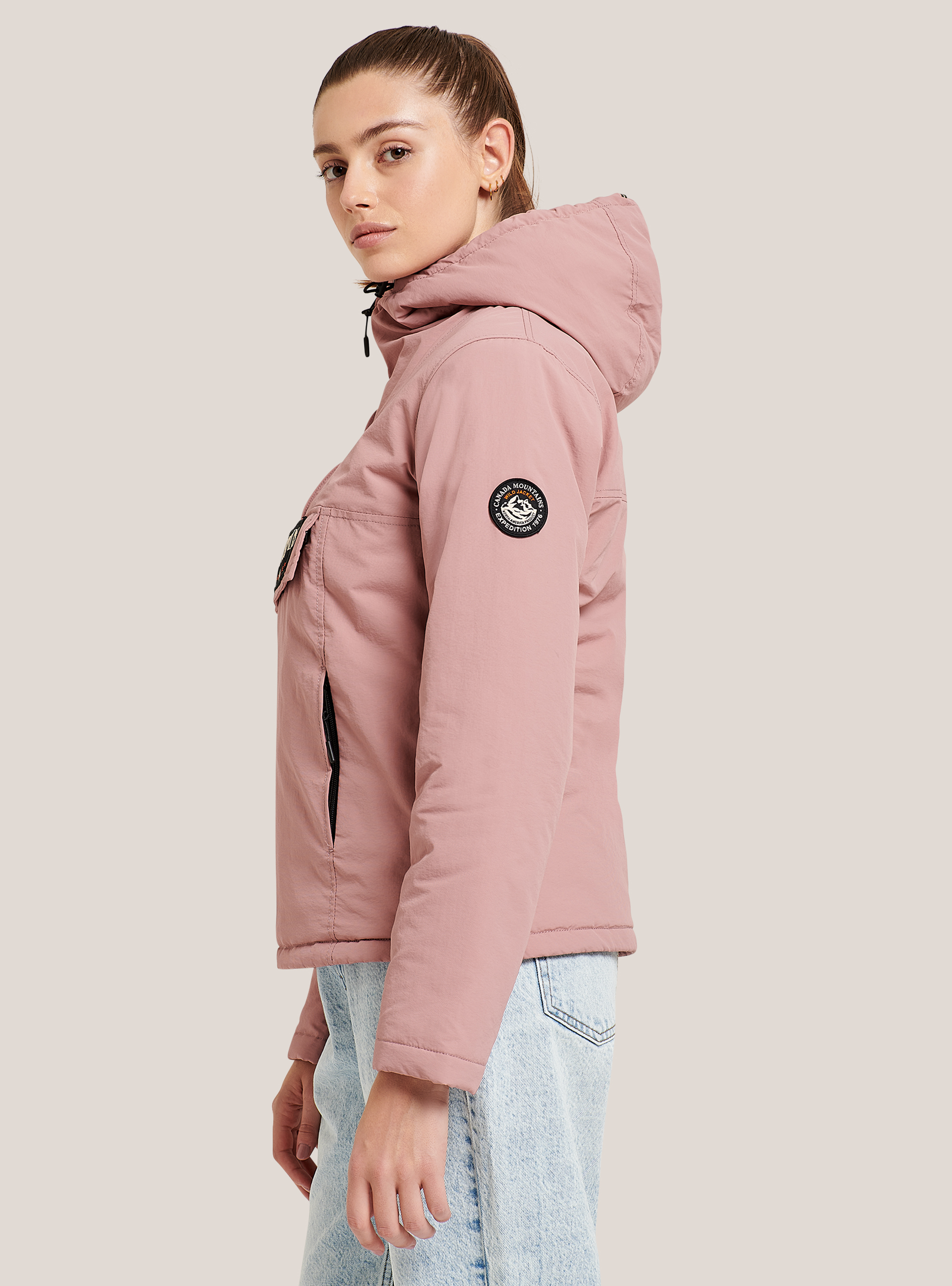 Anorakjacke mit Frontklappe mit Aufnäher und Kapuze, C500 PINK