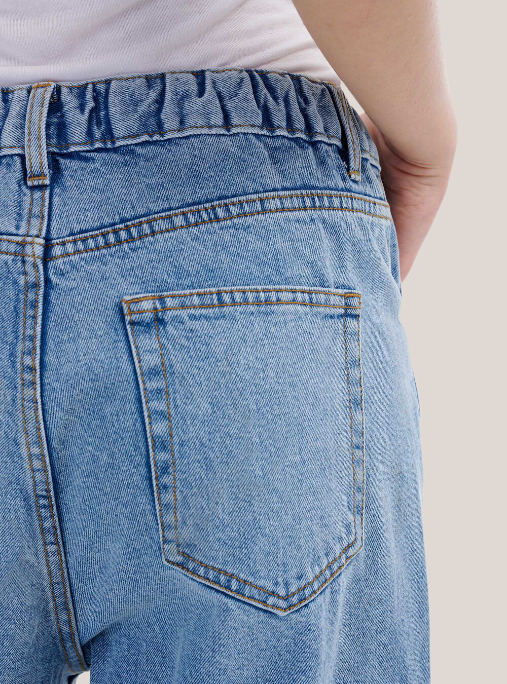 Jeans coupe mom avec élastique coton bio, C272 BLUE