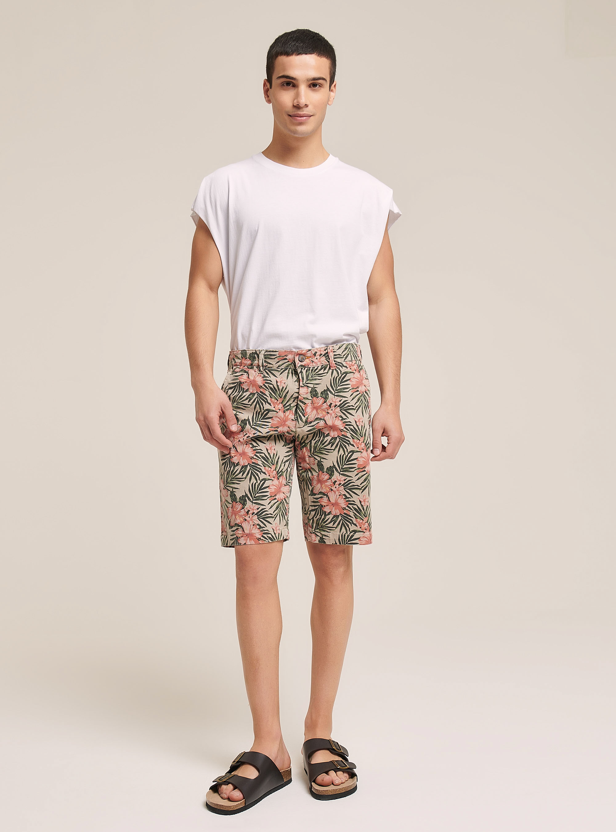 Stretch-Bermudashorts aus Twill mit Blumenmuster, C5579 BEIGE