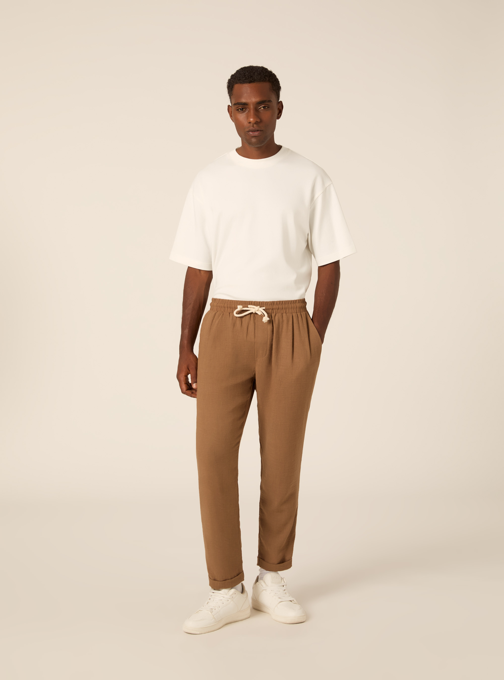 Pantalaccio basico con elastico in vita e coulisse, BR2 BROWN MEDIUM
